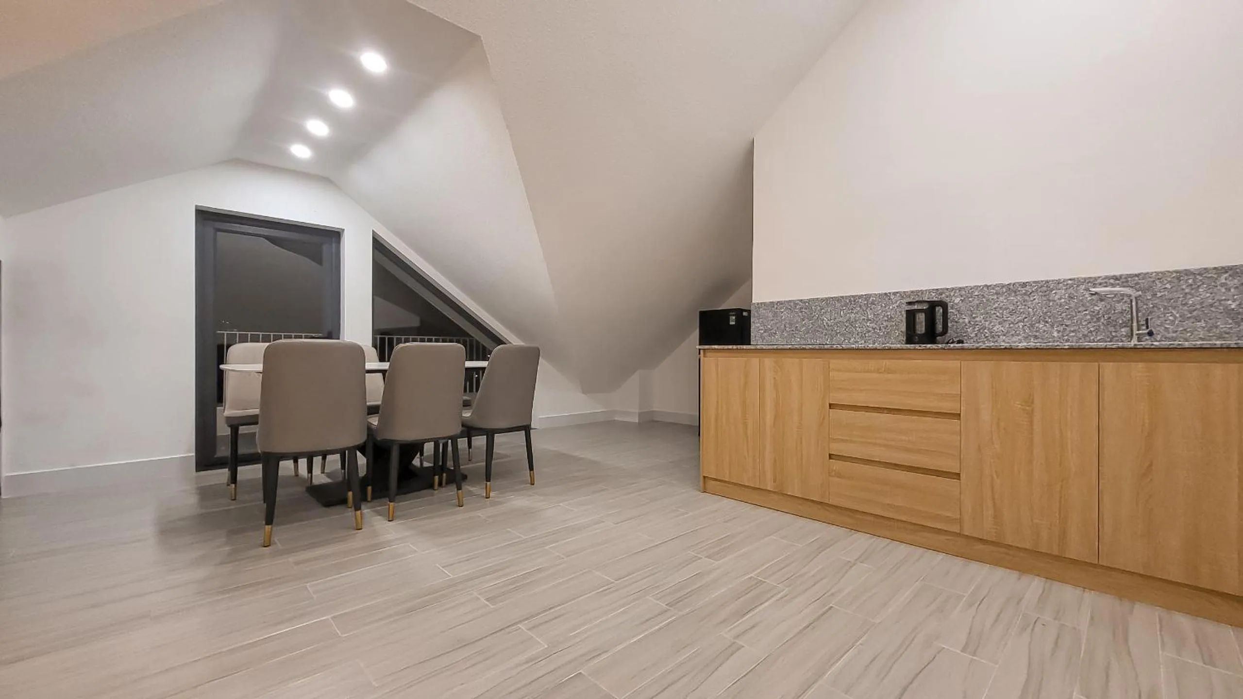 Kitchen or kitchenette in Flower Home KHE SANH 1