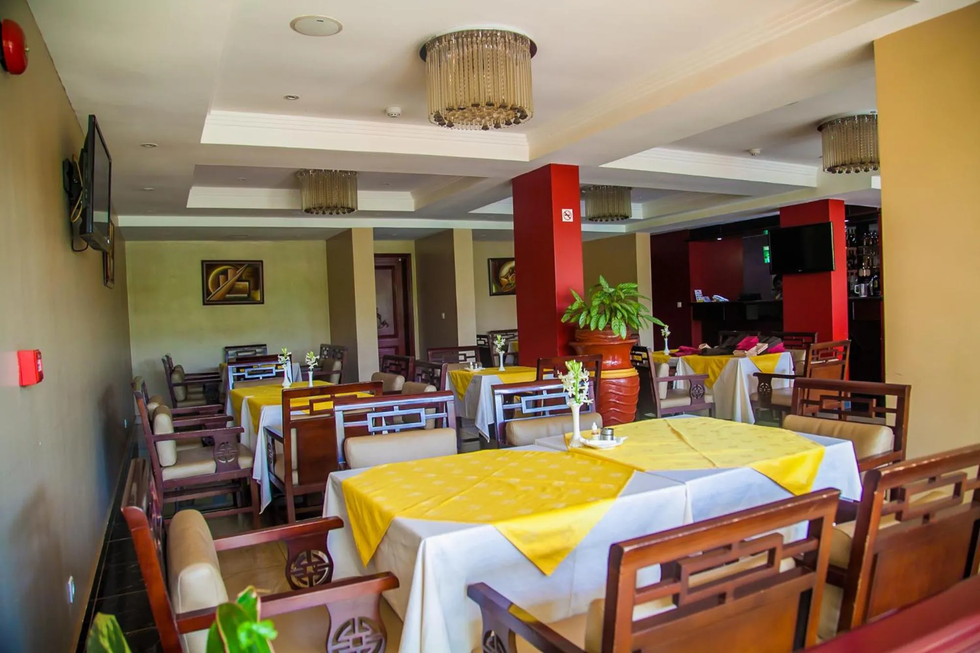 Restaurant/places to eat in Grand Legacy Hotel