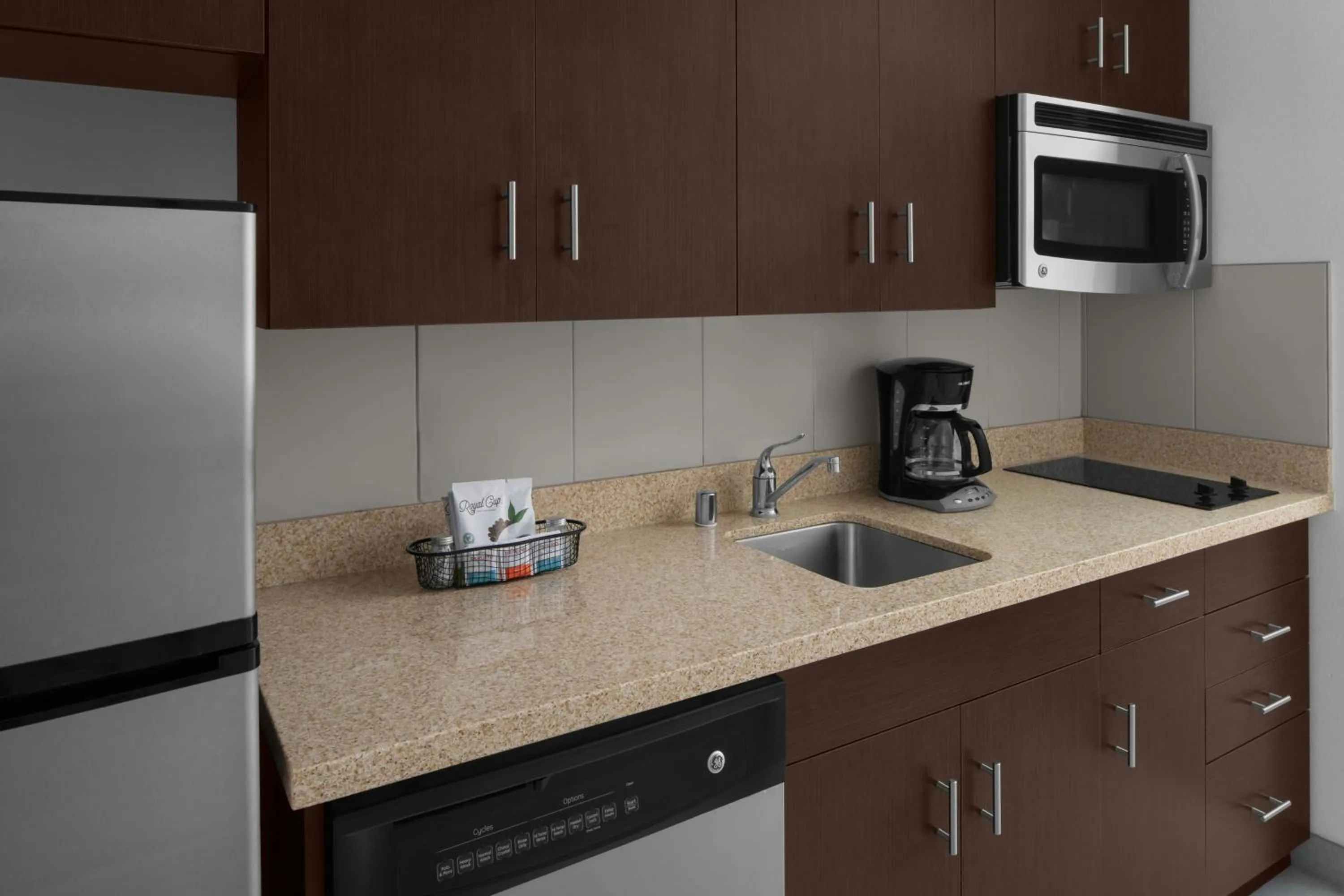 Kitchen or kitchenette in TownePlace Suites by Marriott Carlsbad
