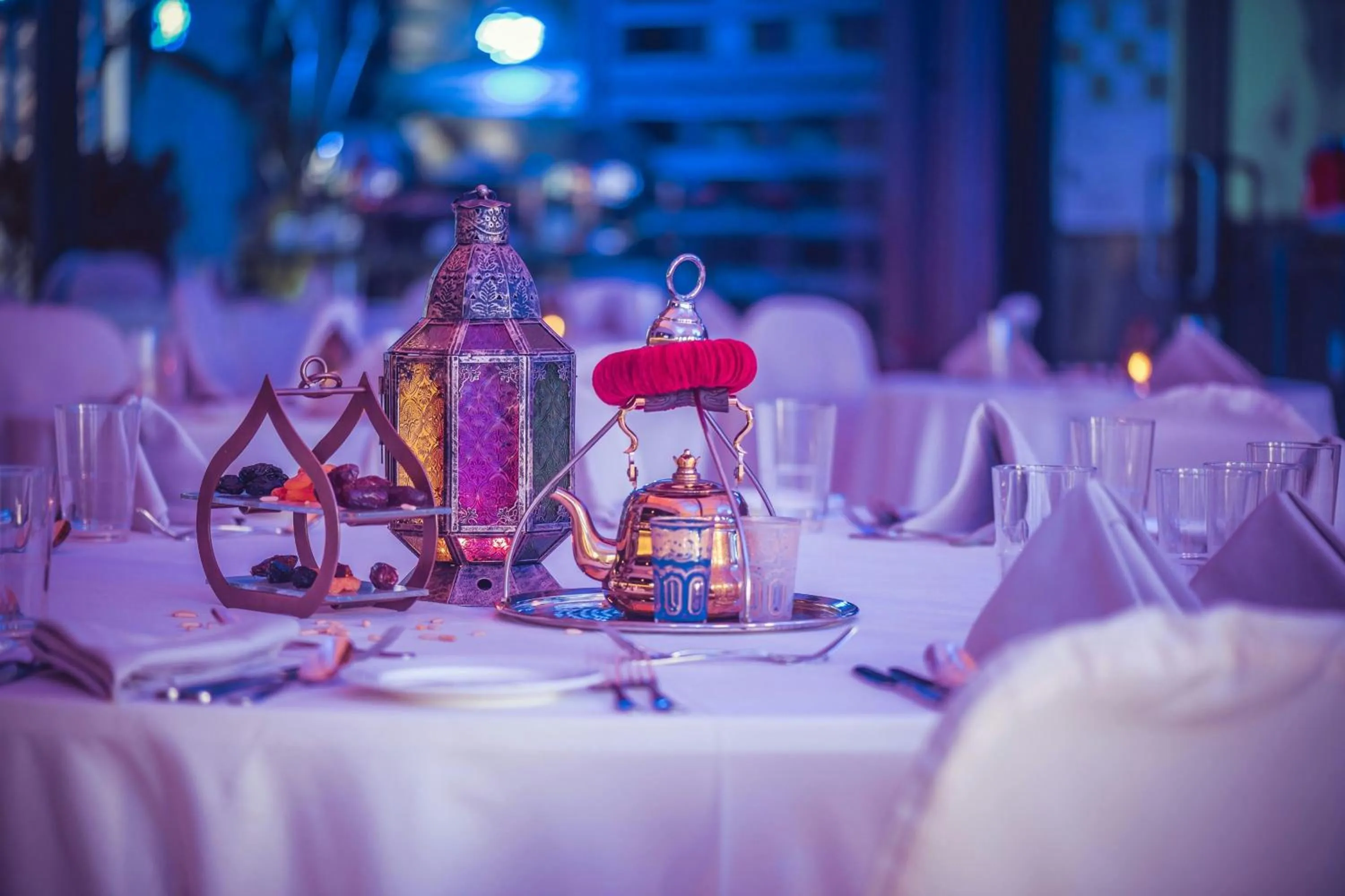 Restaurant/places to eat in Courtyard by Marriott World Trade Center, Abu Dhabi