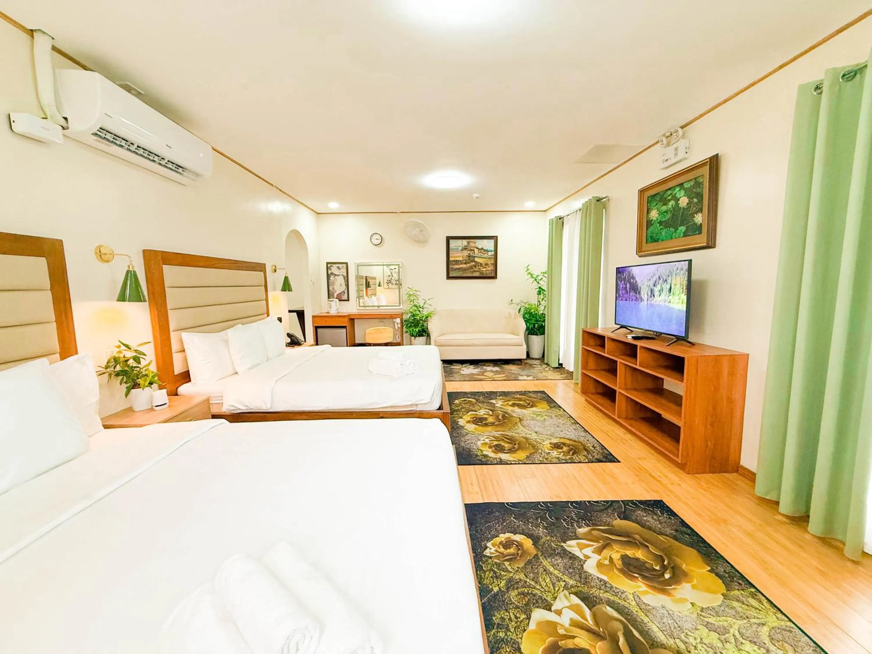 Bedroom, Bed in Sky Garden Homestay