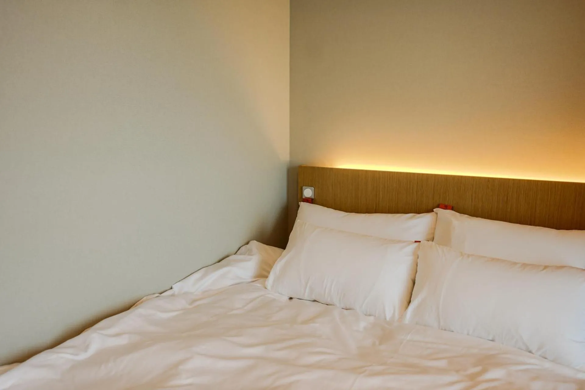 Bed in More than Sokcho