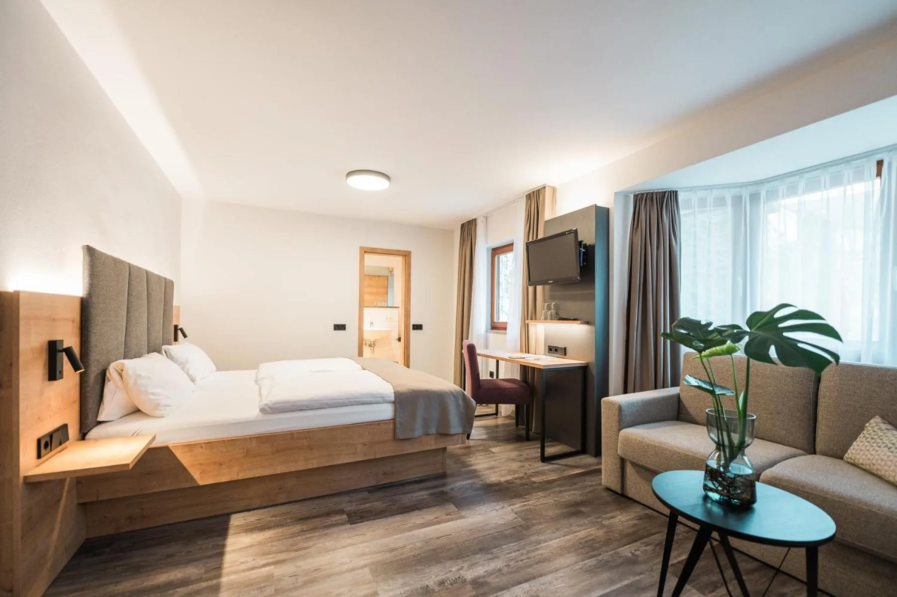 Bed in Hotel Goldener Engel