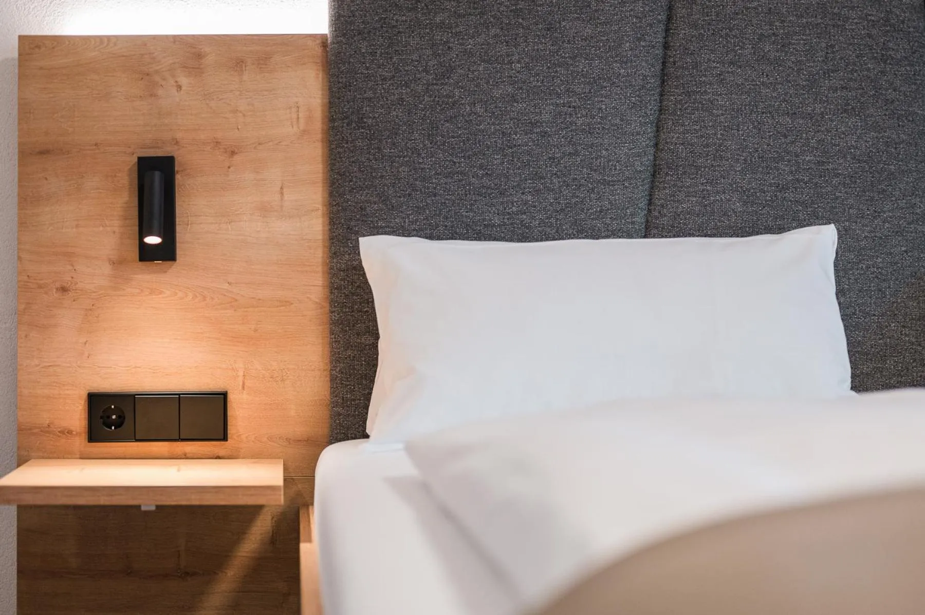 Bed in Hotel Goldener Engel