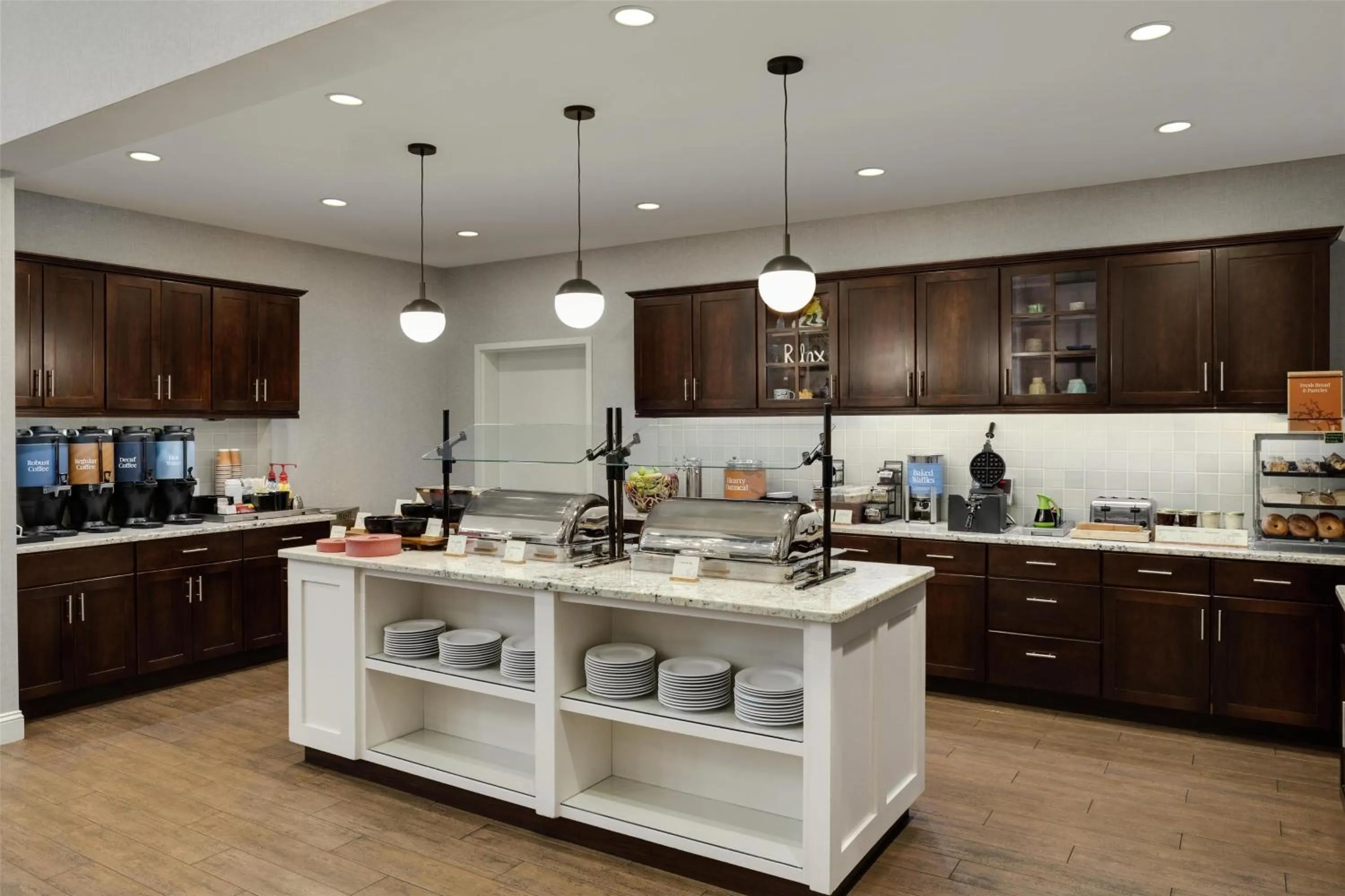 Breakfast in Homewood Suites by Hilton Burlington