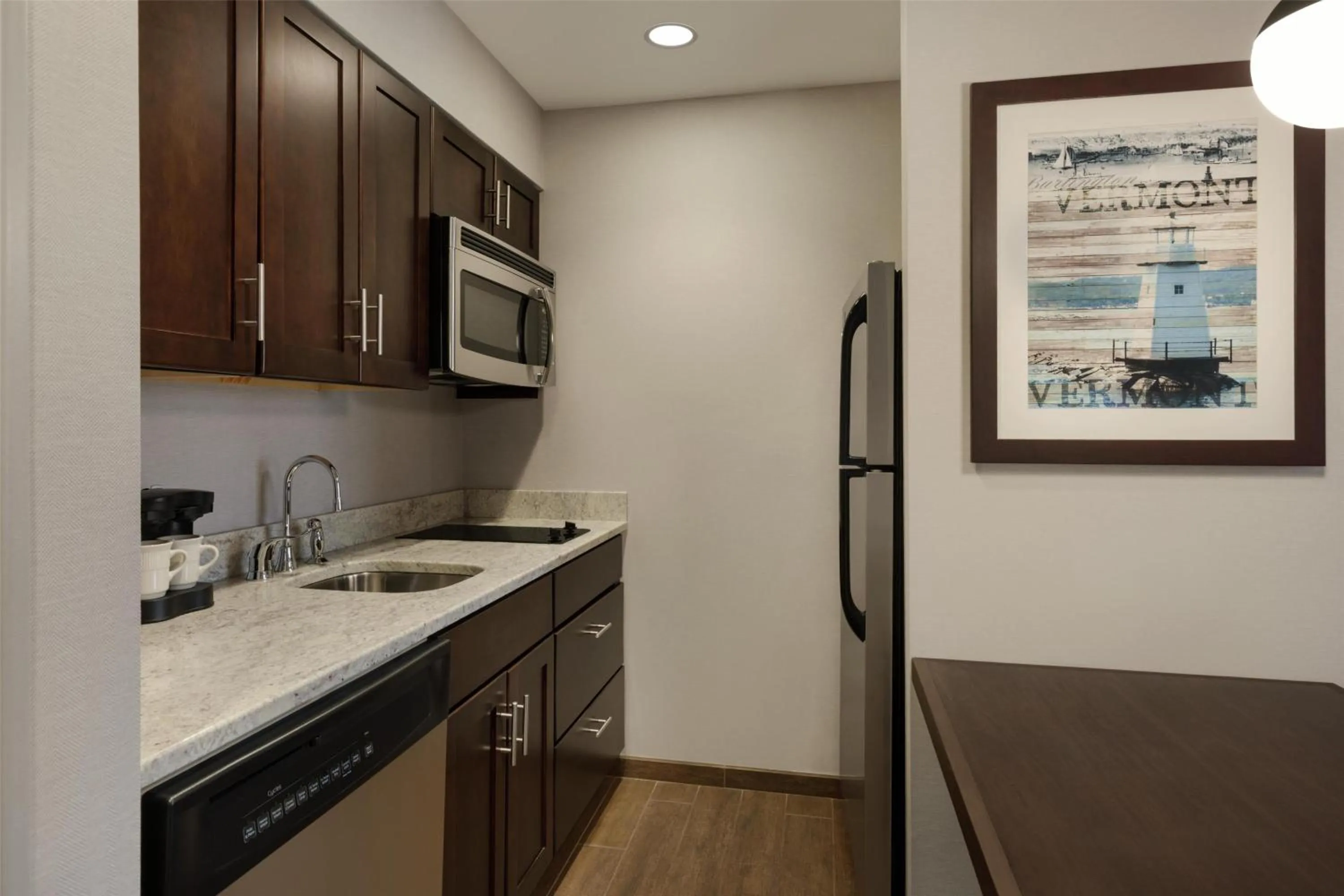 Kitchen or kitchenette in Homewood Suites by Hilton Burlington