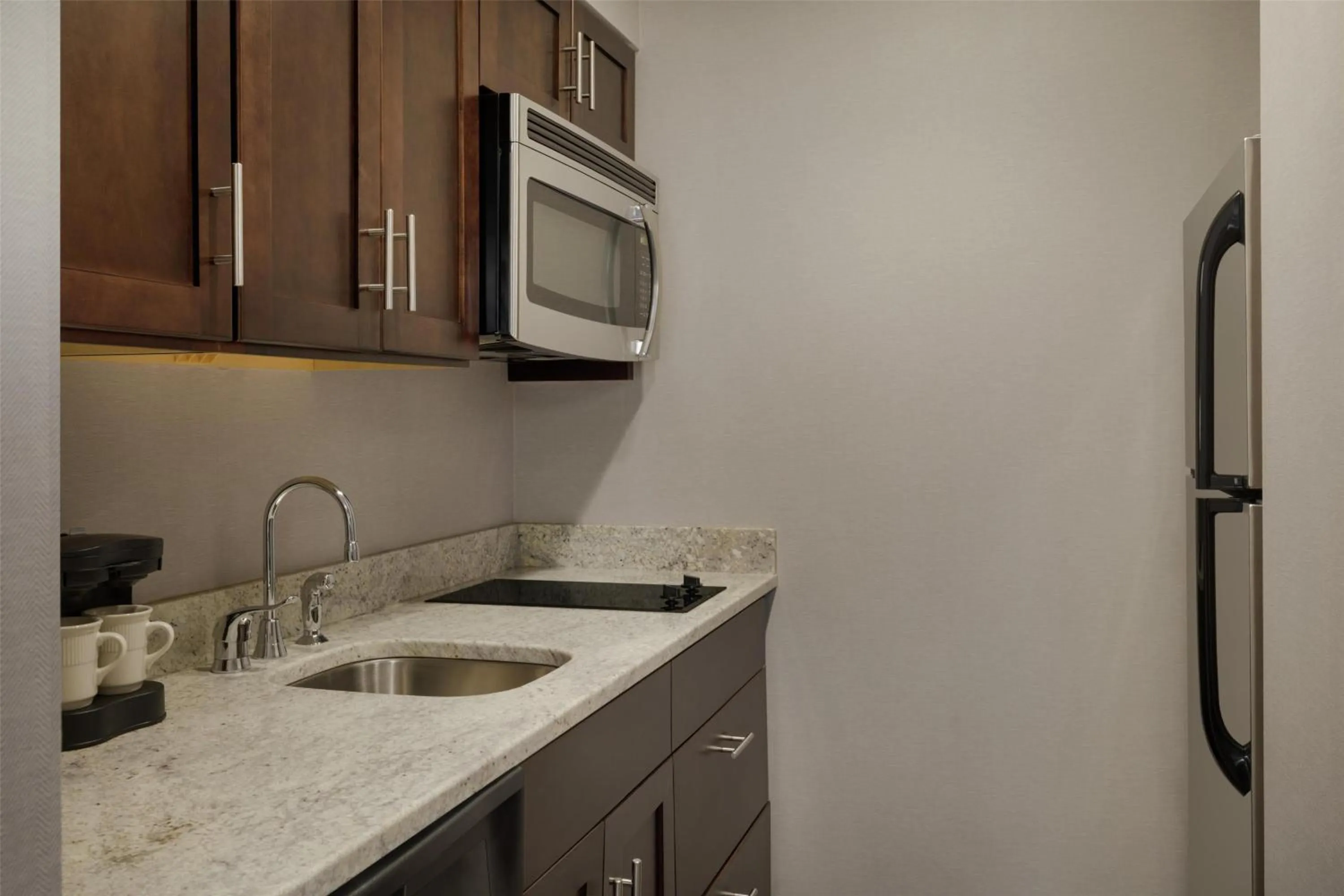 Kitchen or kitchenette in Homewood Suites by Hilton Burlington