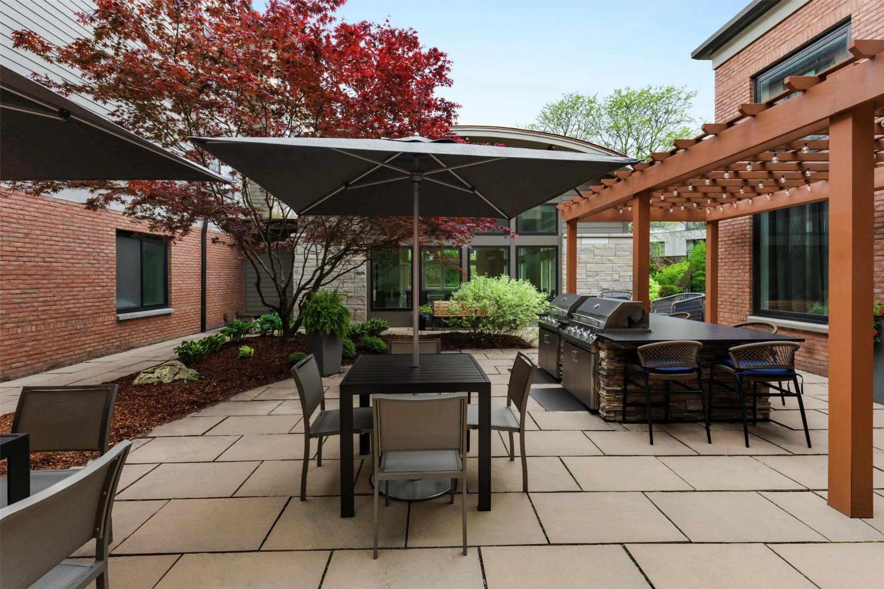 Patio in Homewood Suites by Hilton Burlington