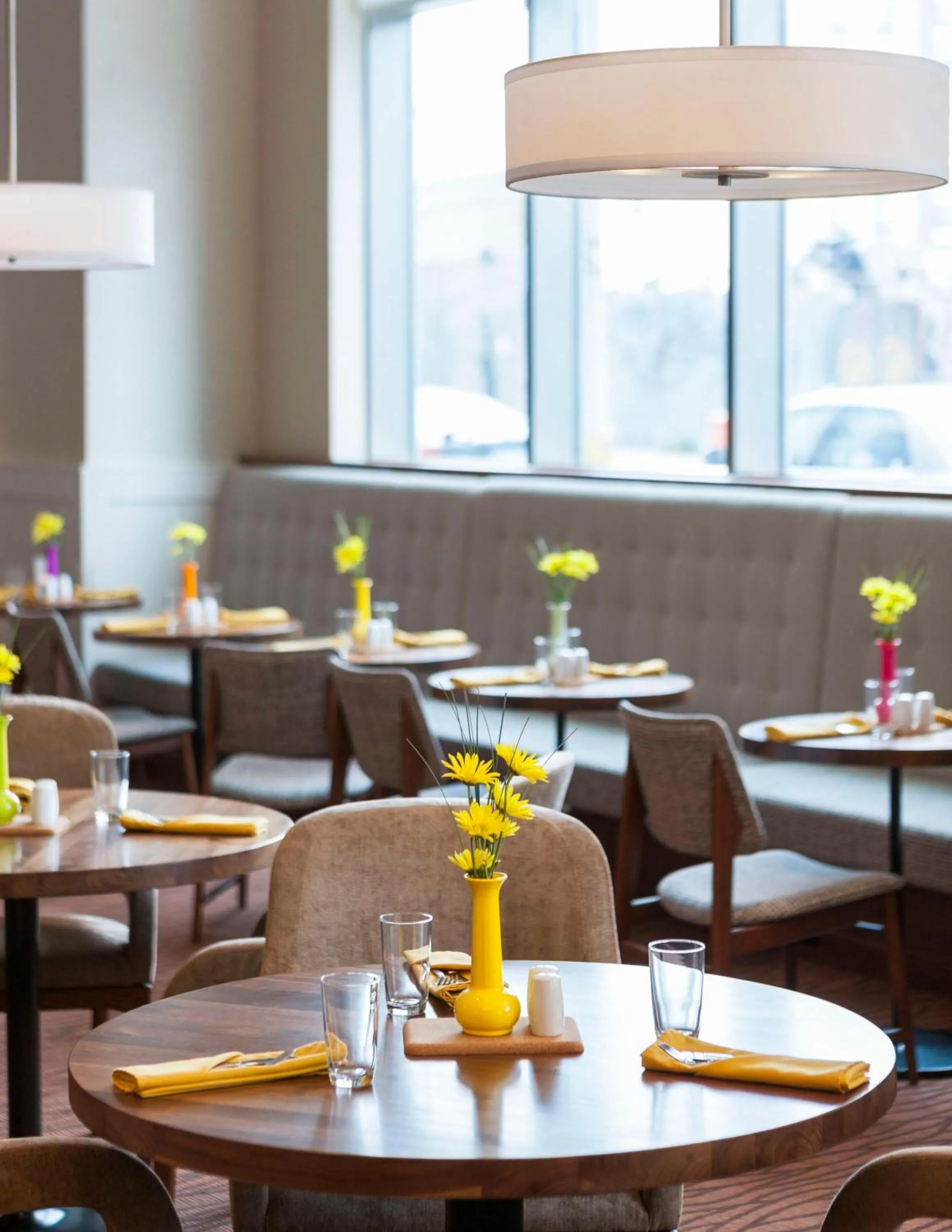 Restaurant/places to eat in Hilton Garden Inn Long Island City