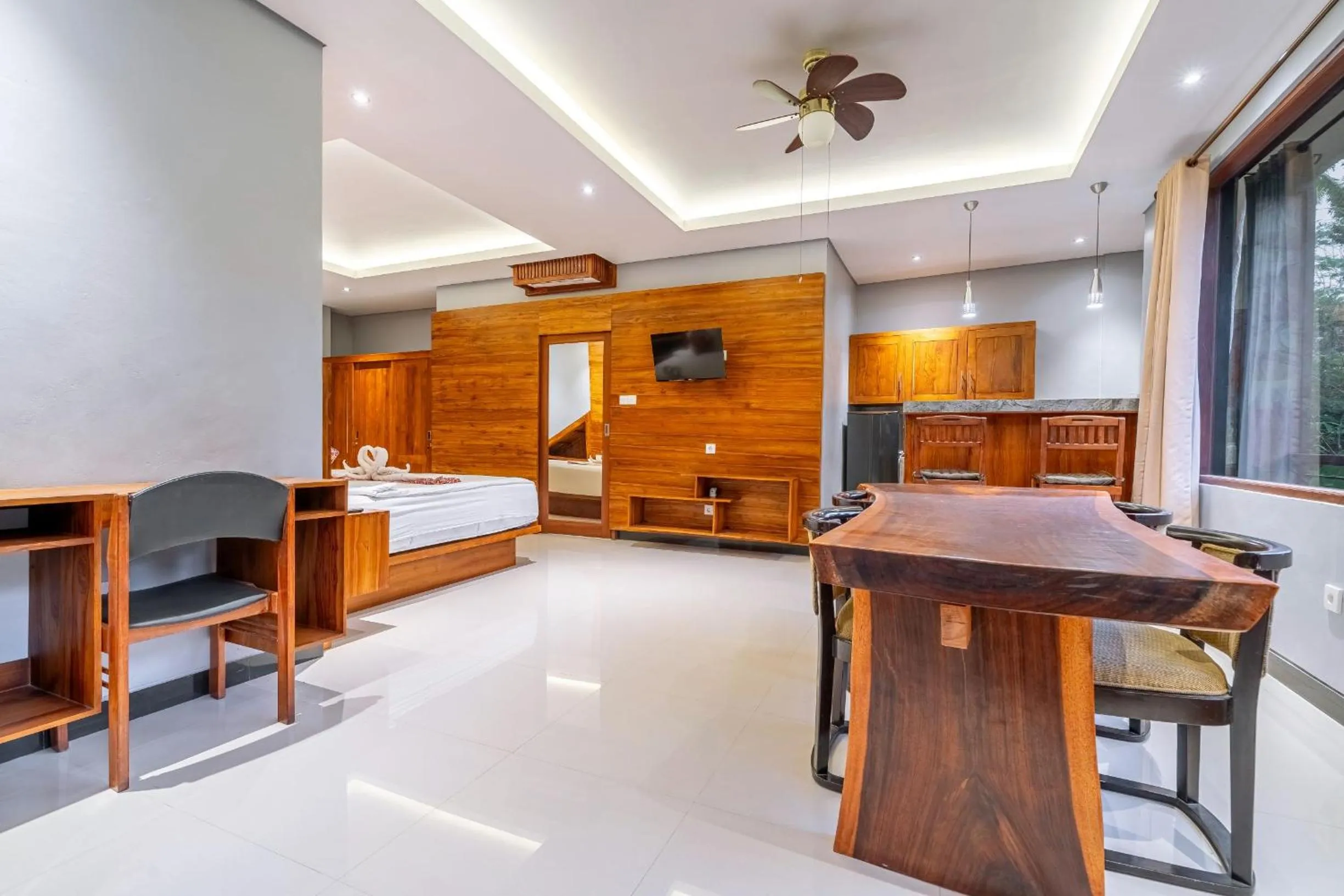 TV and multimedia in Maru Fortuna Villa by Moria