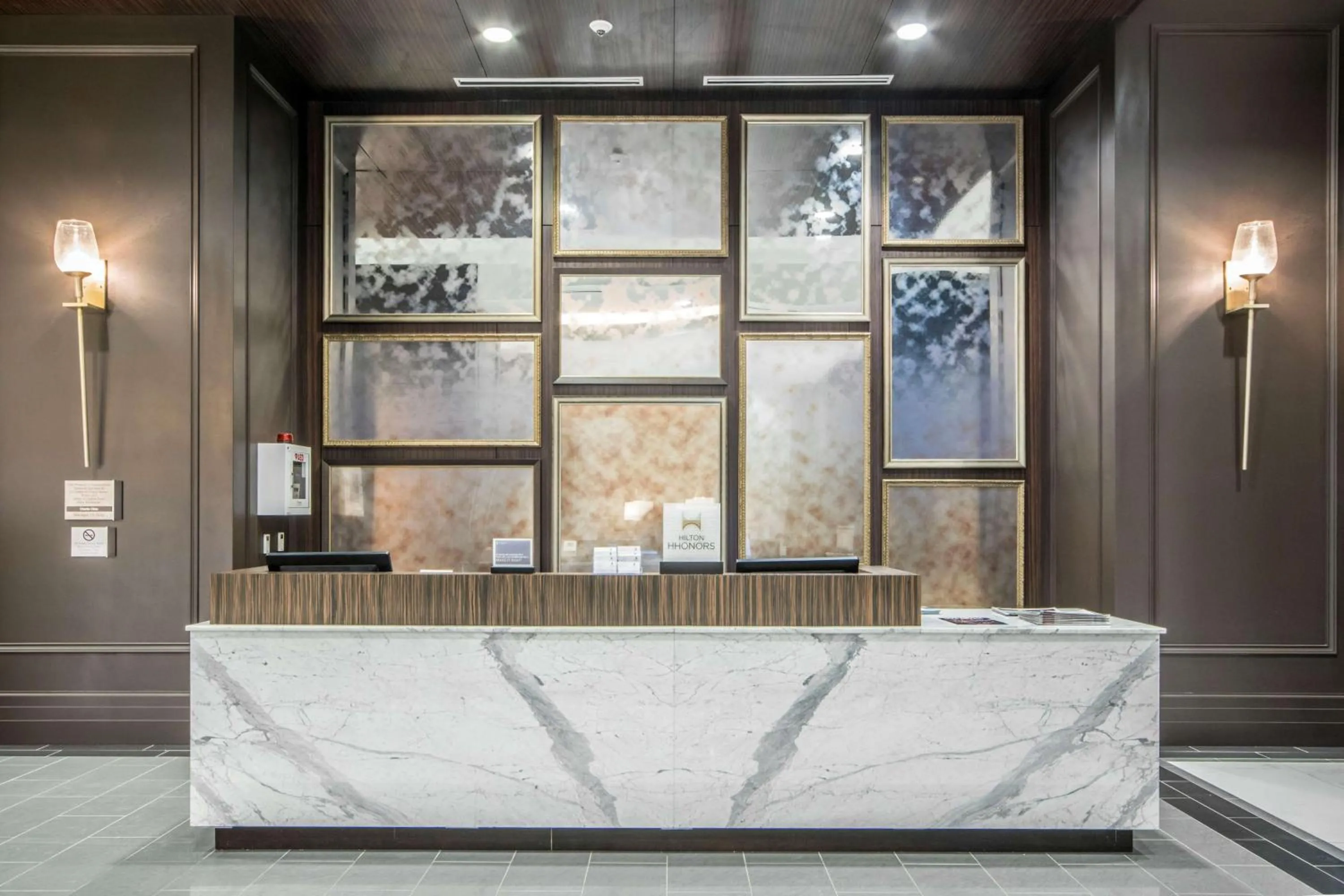 Lobby or reception in Embassy Suites Louisville Downtown