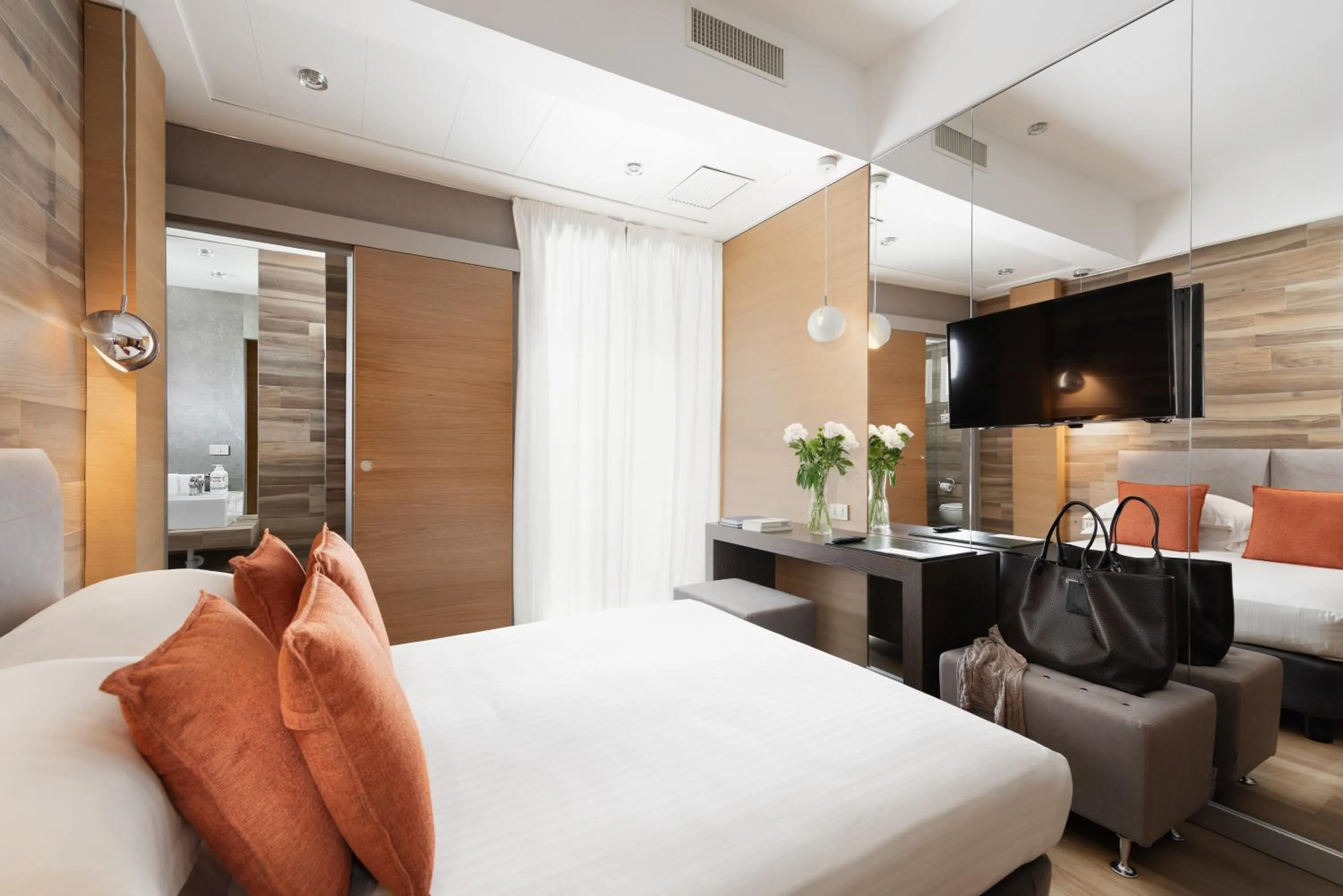 Photo of the whole room, Bed in Bio Boutique Hotel XU' - Gruppo Ambienthotels