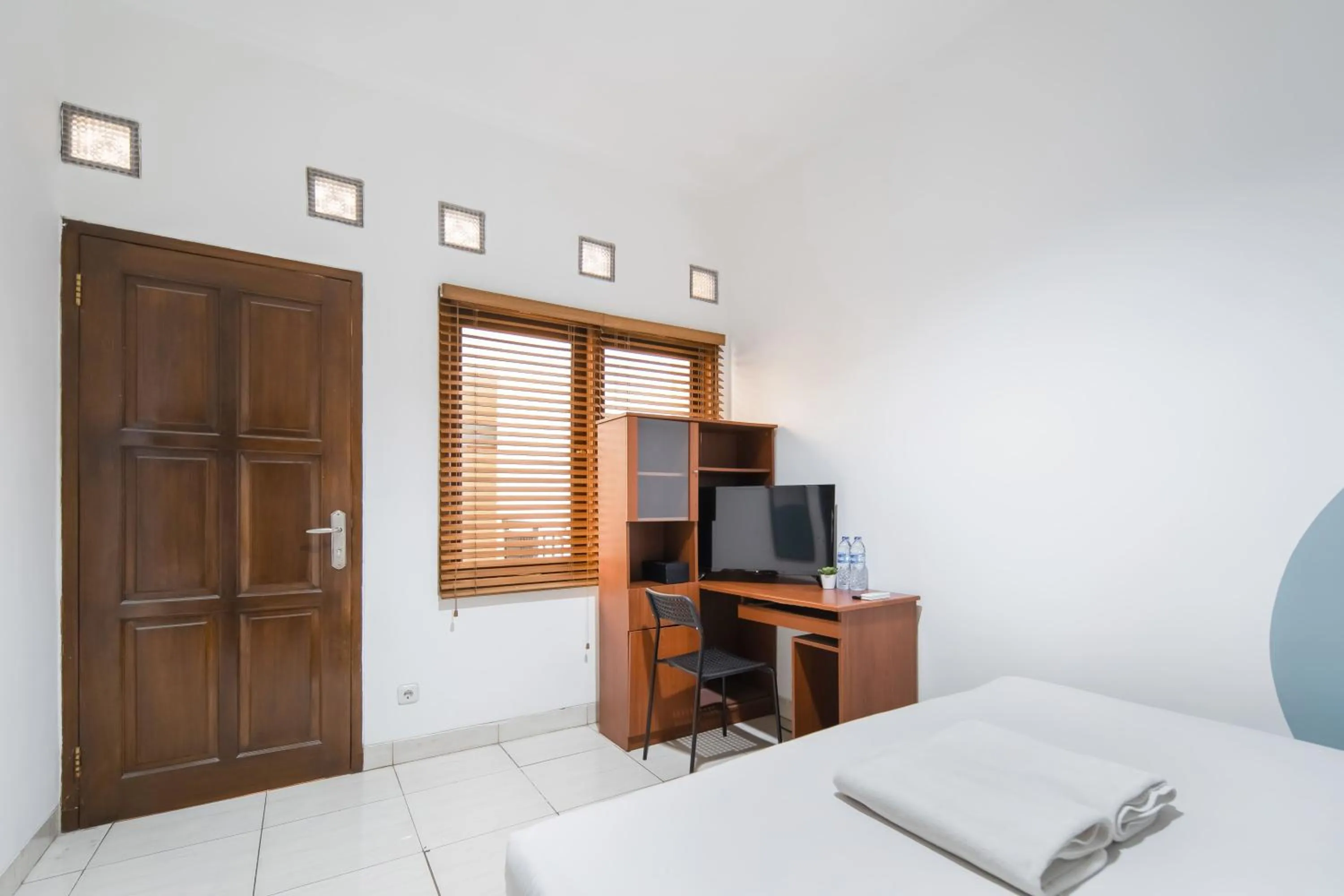 Bedroom, Bed in Cove Melita