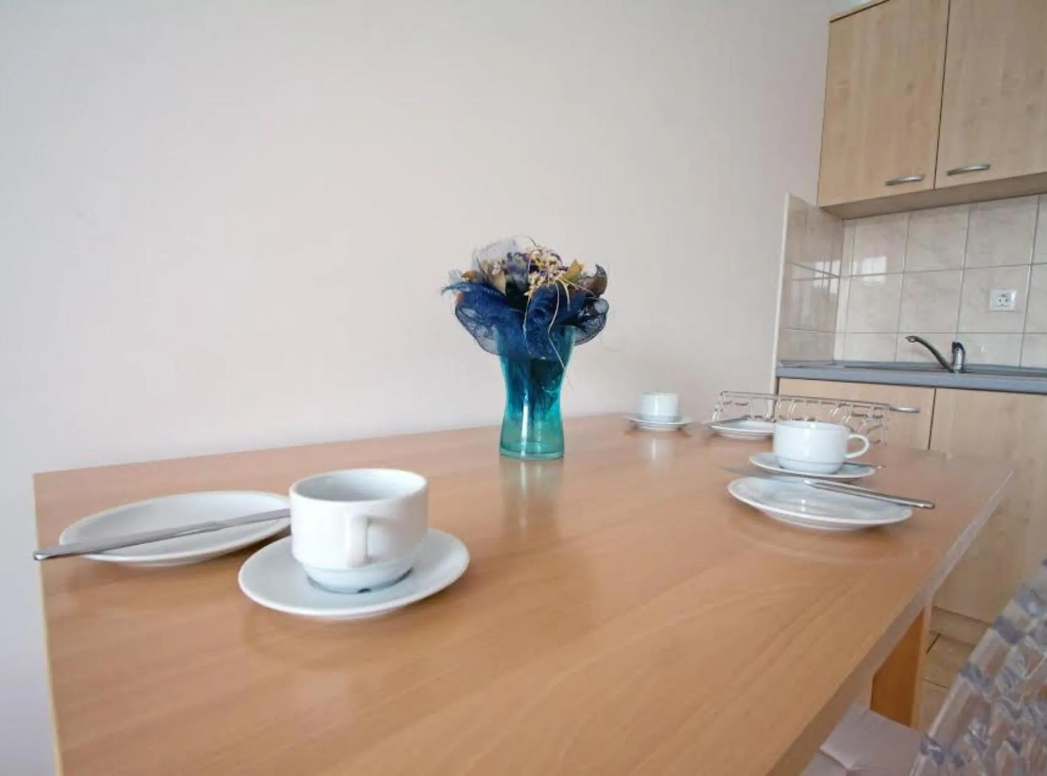 Dining area in Beachfront Apartments Tamarix
