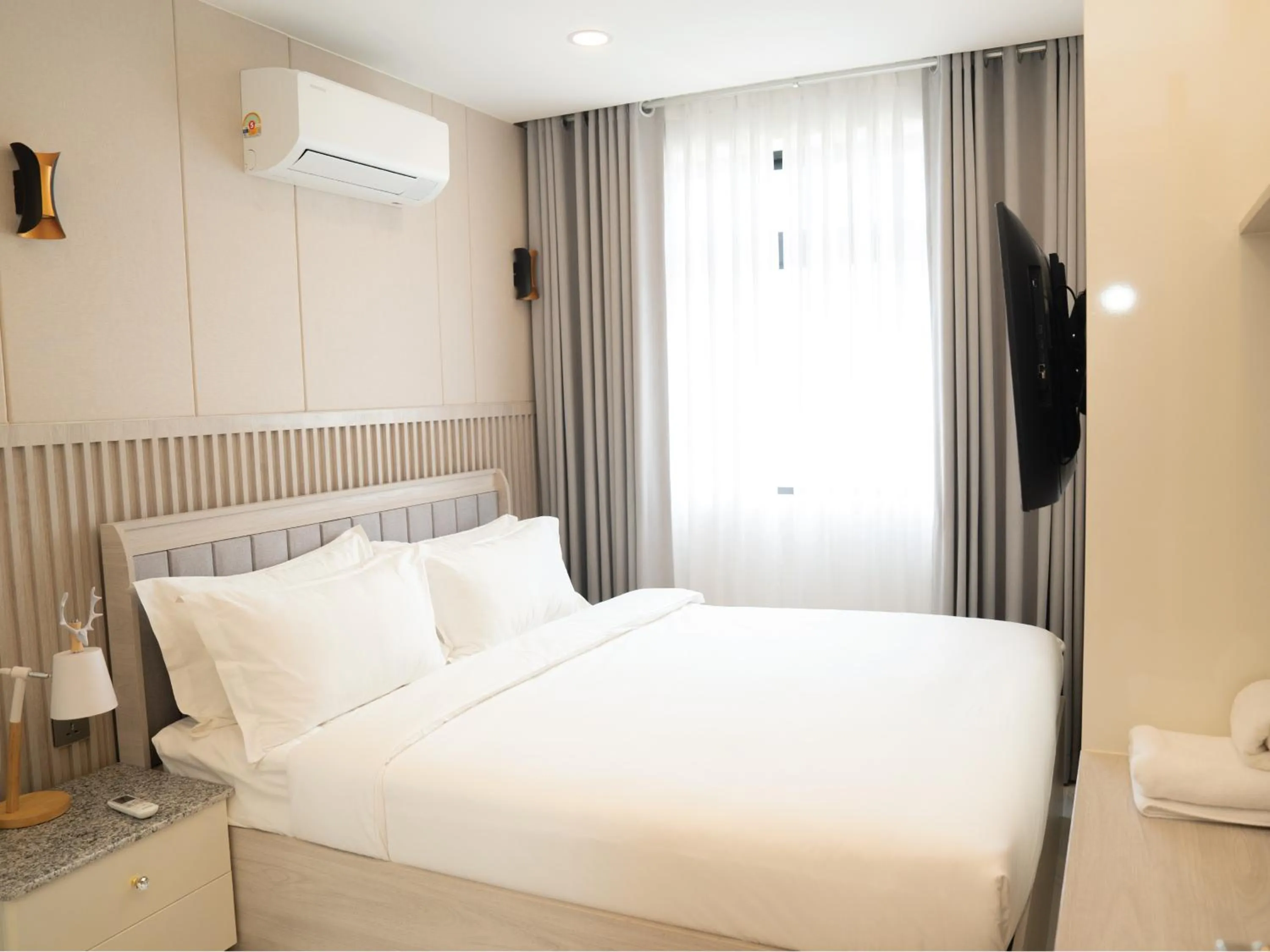 Bedroom, Bed in TV-Tower 1