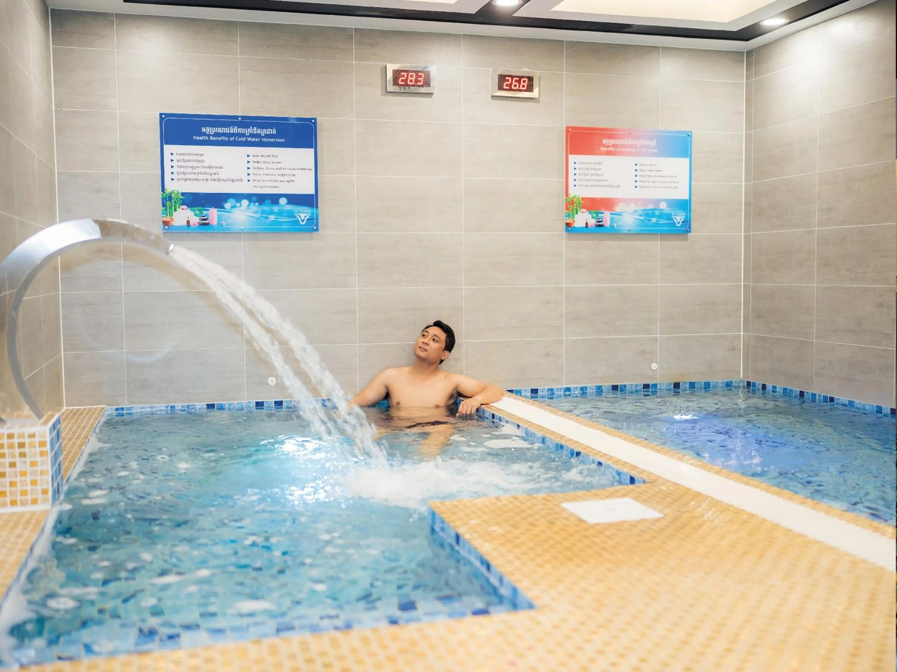 People in TV-Tower 1