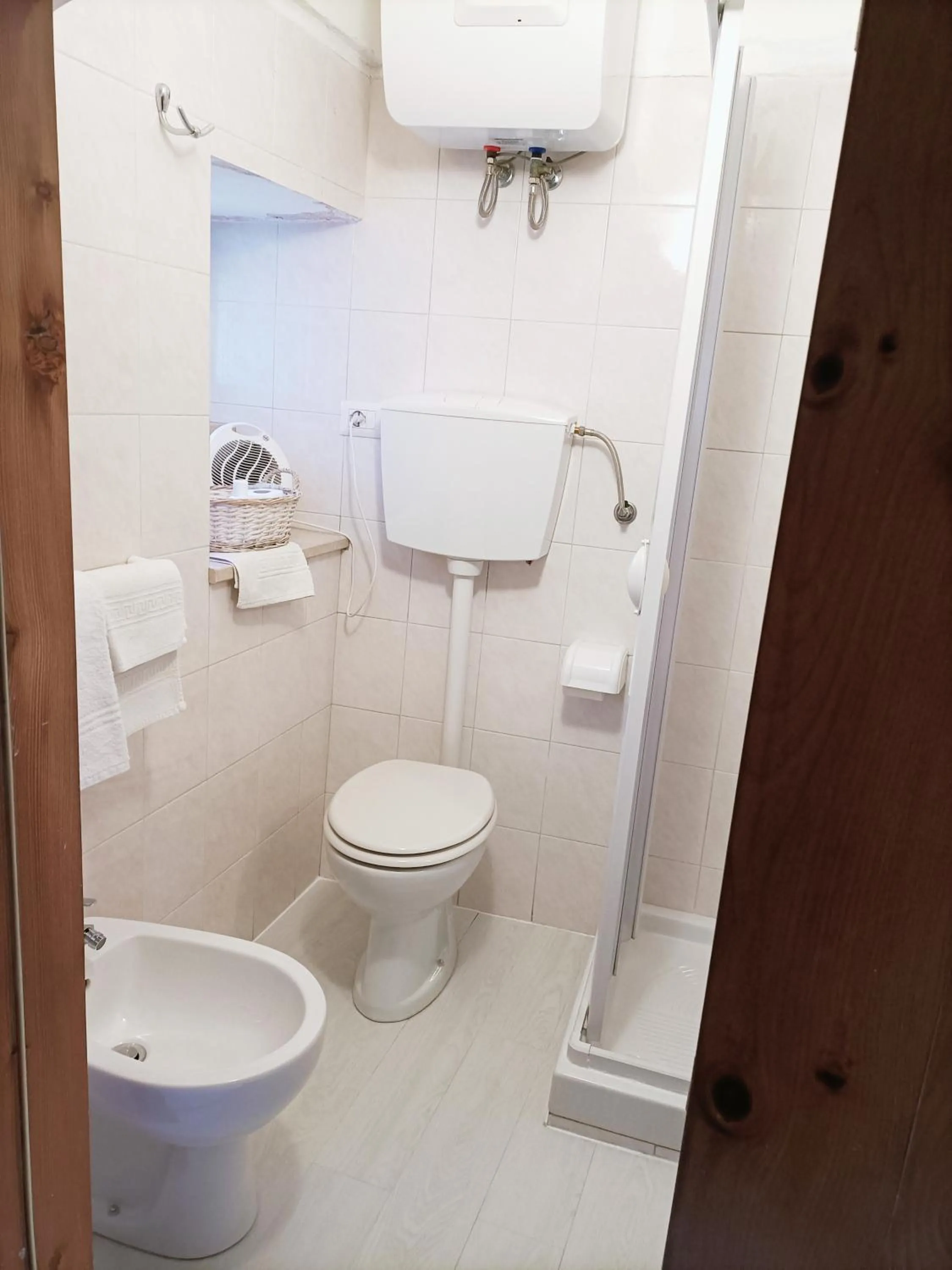 Bathroom in Archetto Bianco