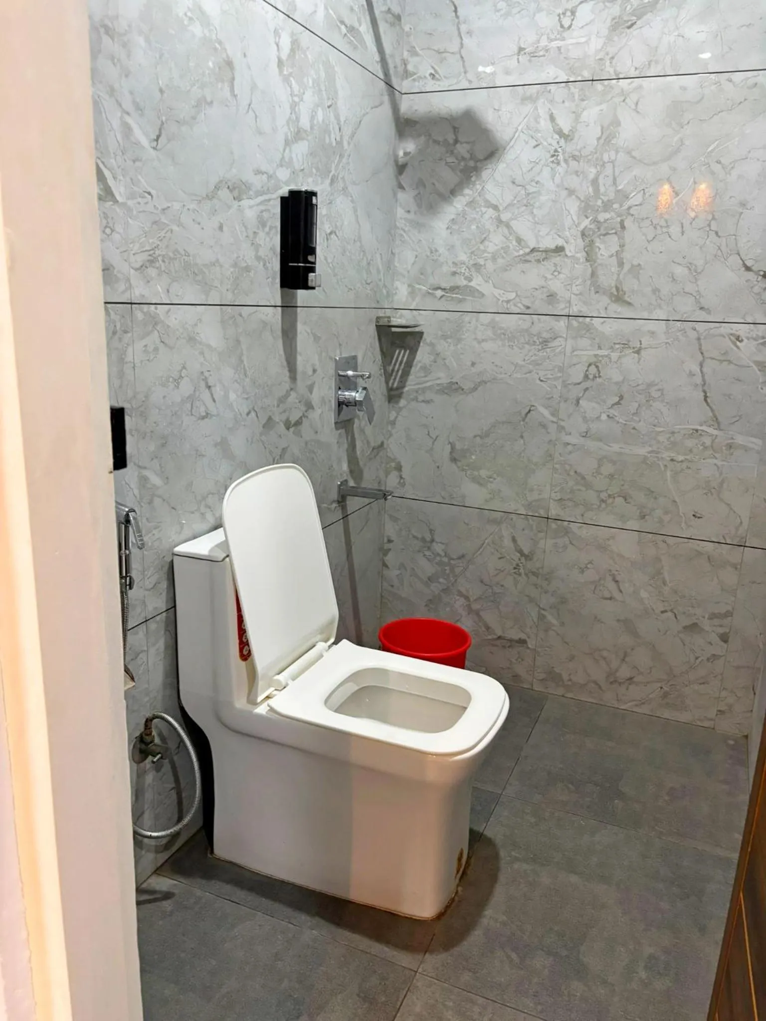 Toilet in Panakal Residency, Fort Kochi