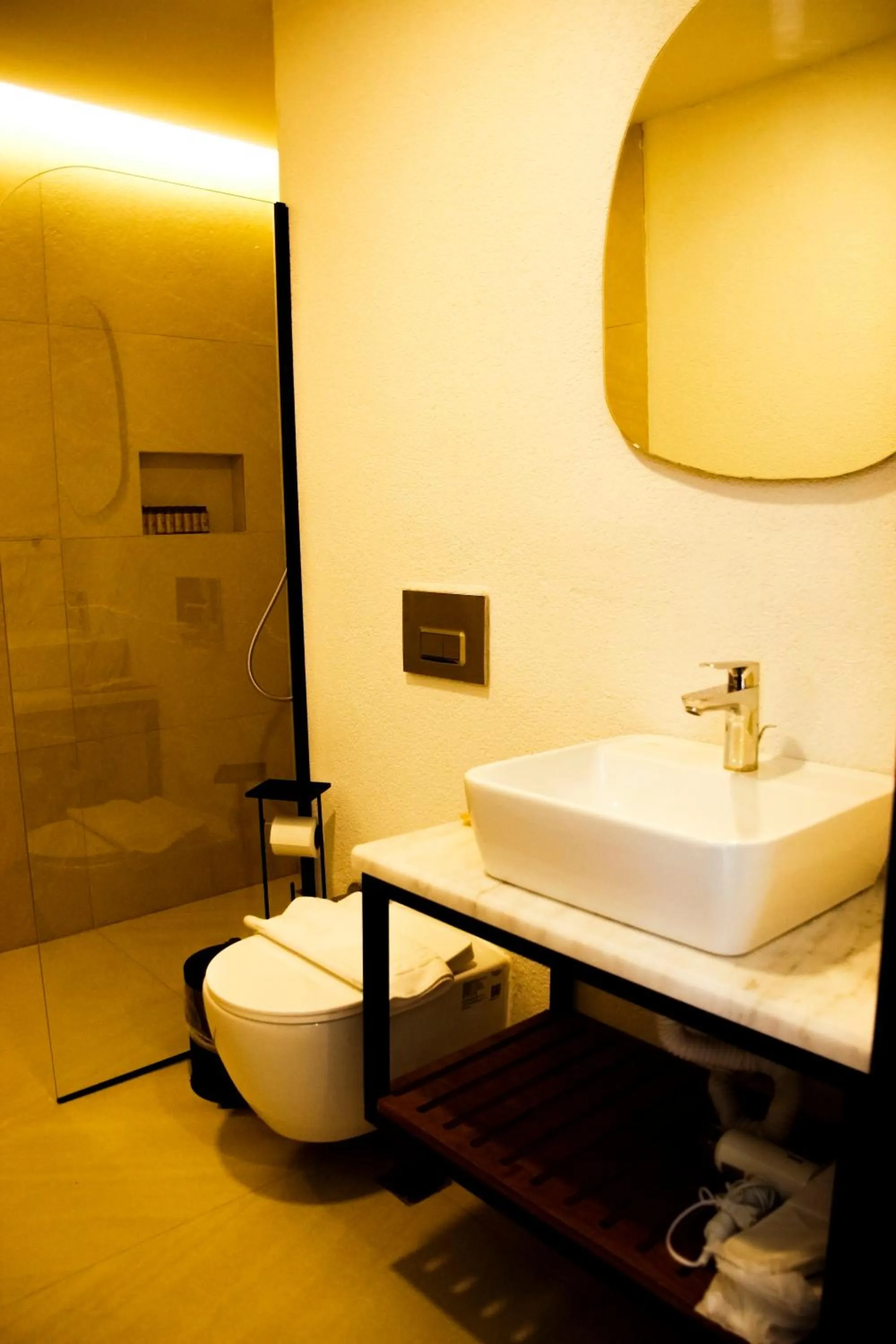 Shower in Glitz Bodrum