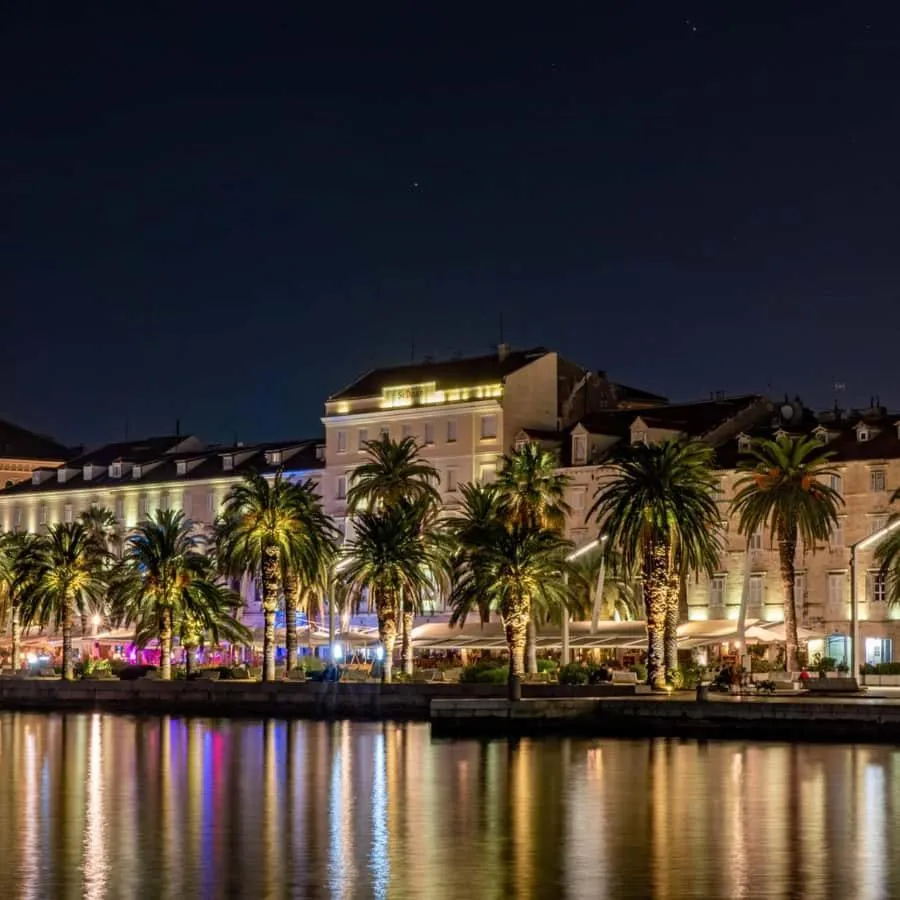 Night in Apartment Sandra