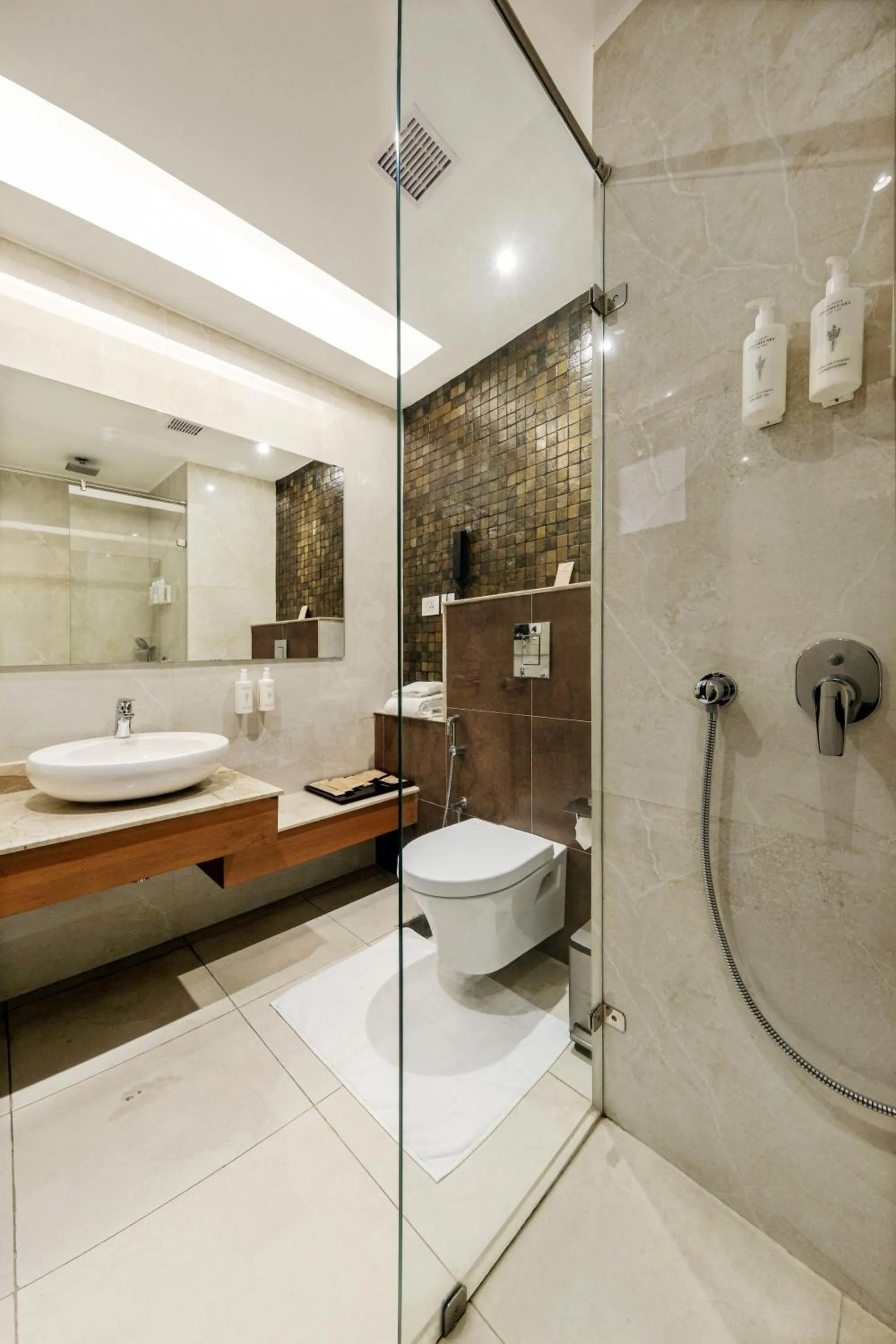 Bathroom in TIARA by MPS