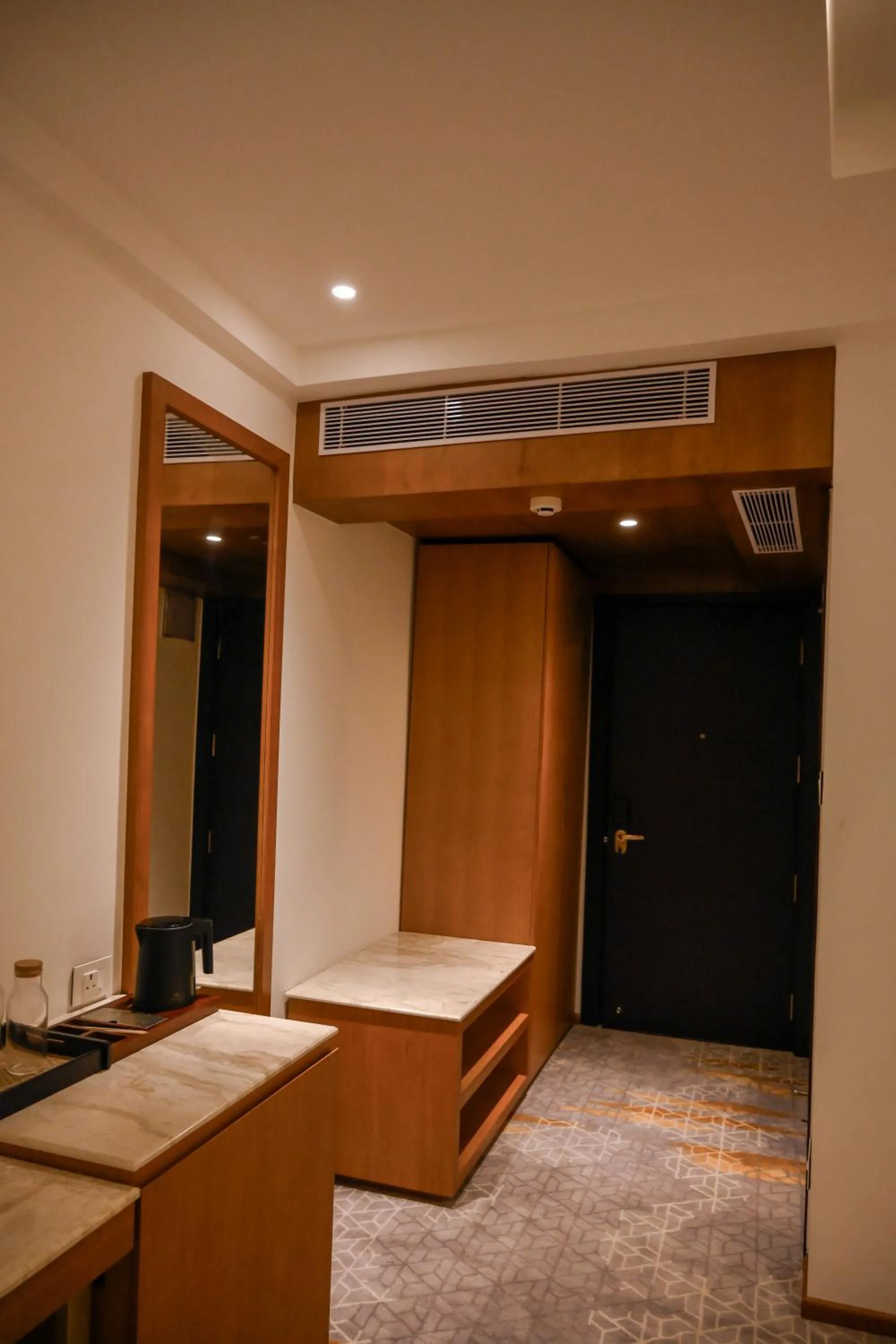 wardrobe in TIARA by MPS