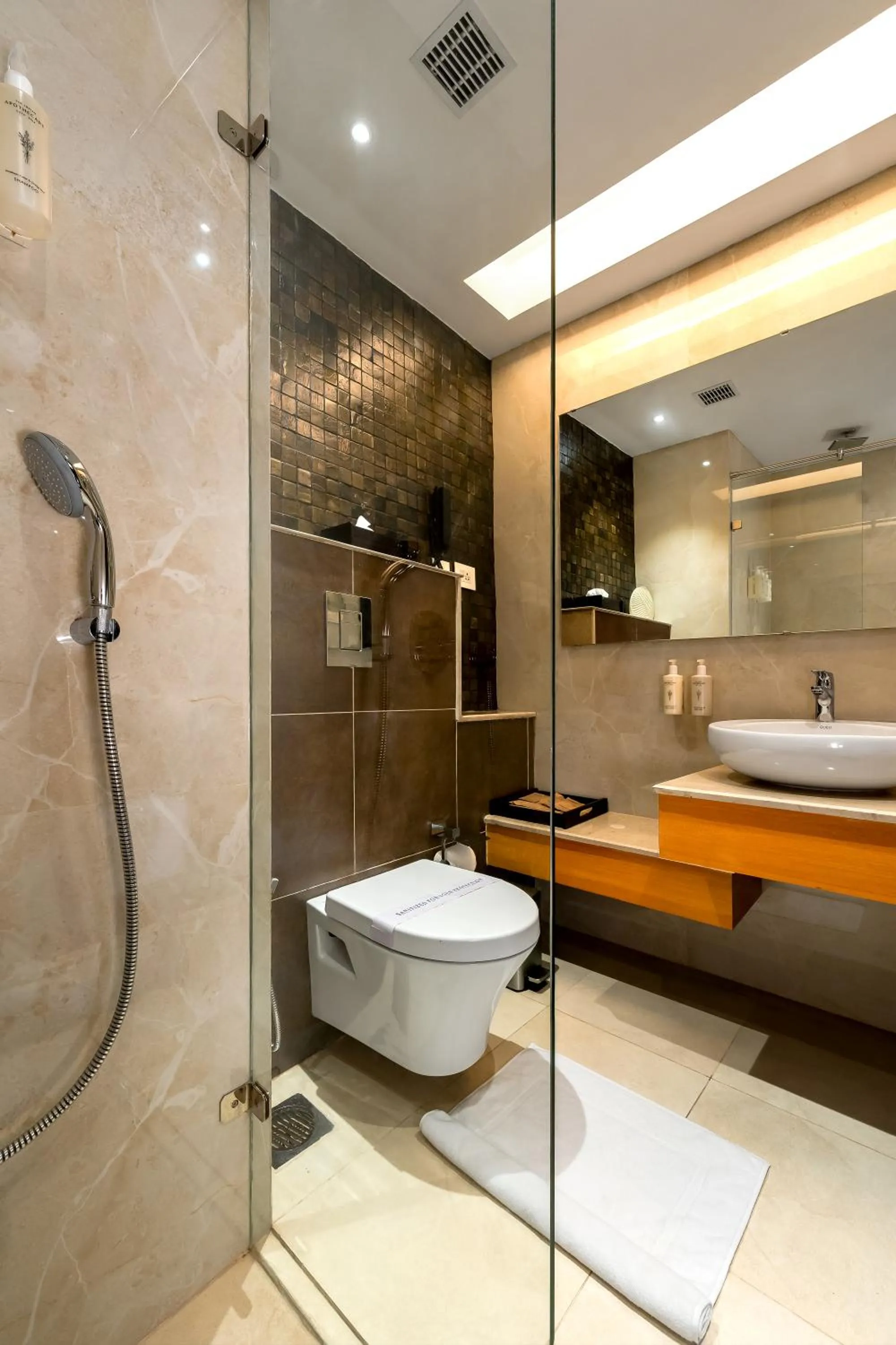 Shower in TIARA by MPS