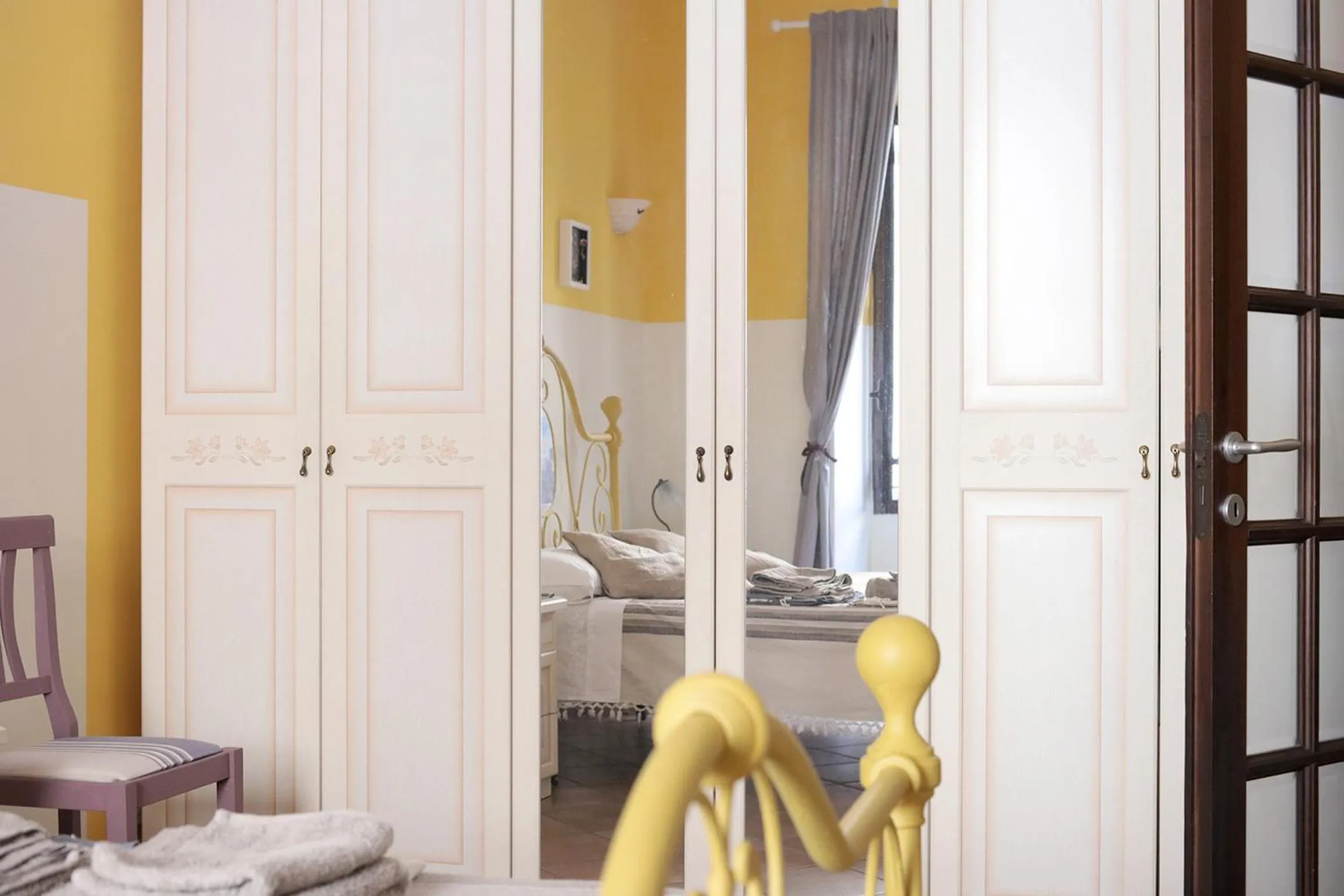 Decorative detail, Bed in Trastevere Dream House