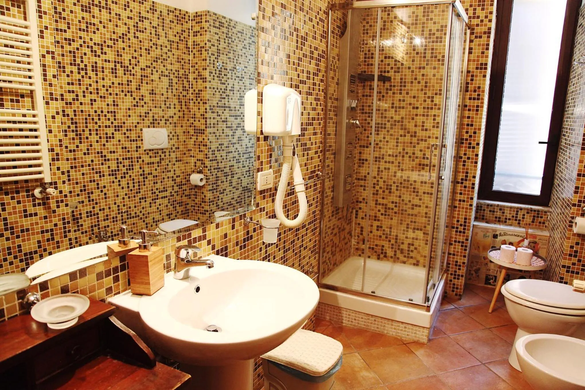 Shower in Trastevere Dream House