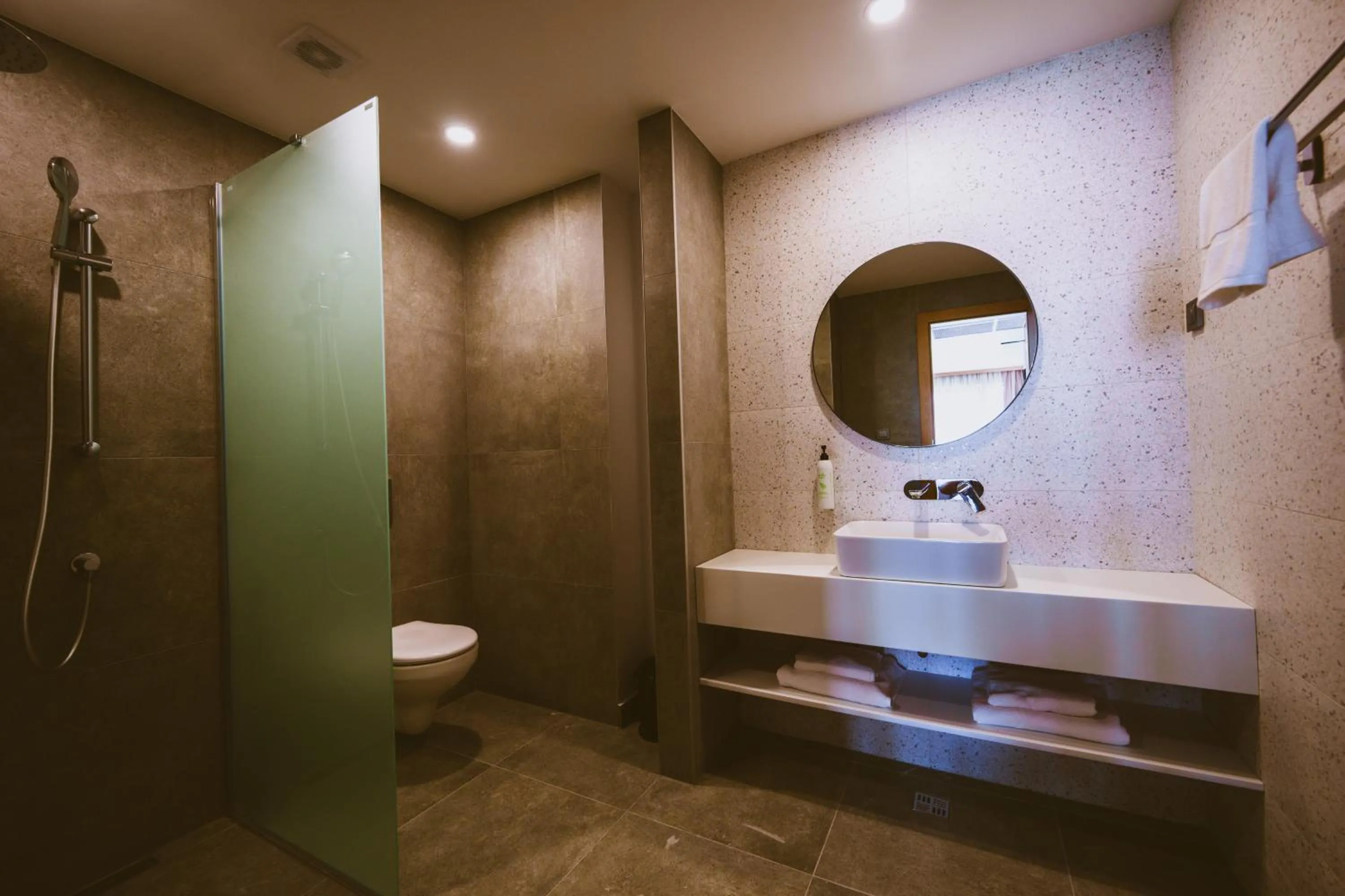 Shower in B1 Downtown Hotel