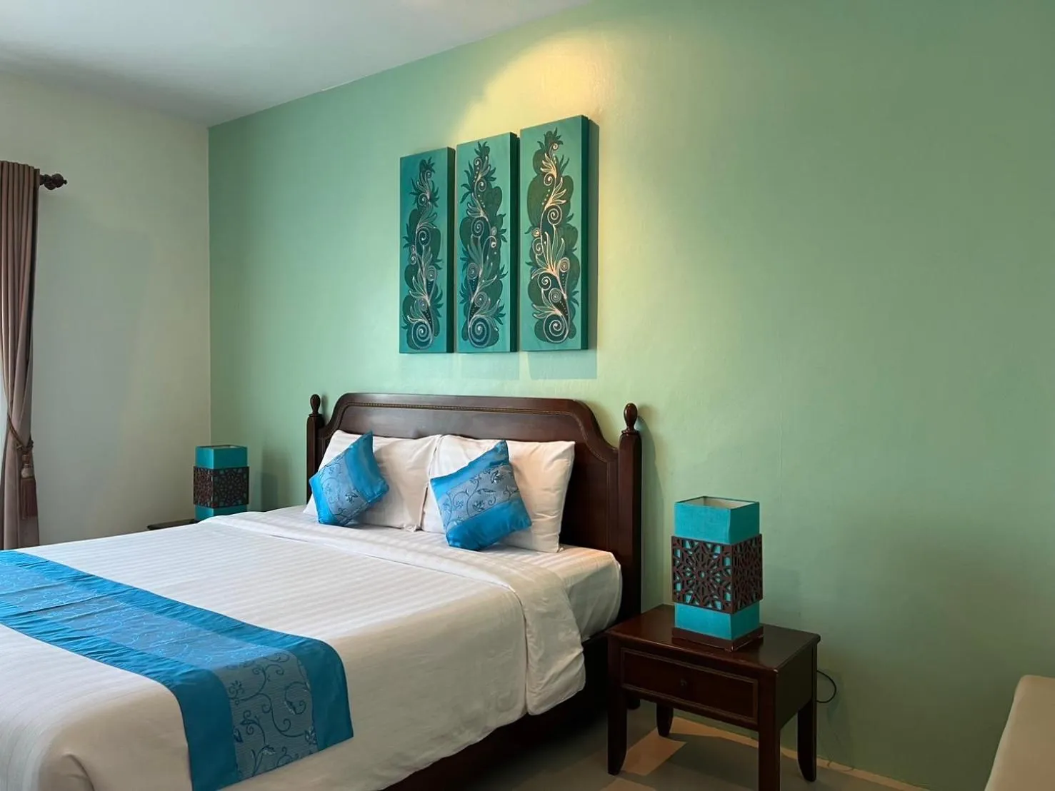 Bed in Krabi Front Bay Resort