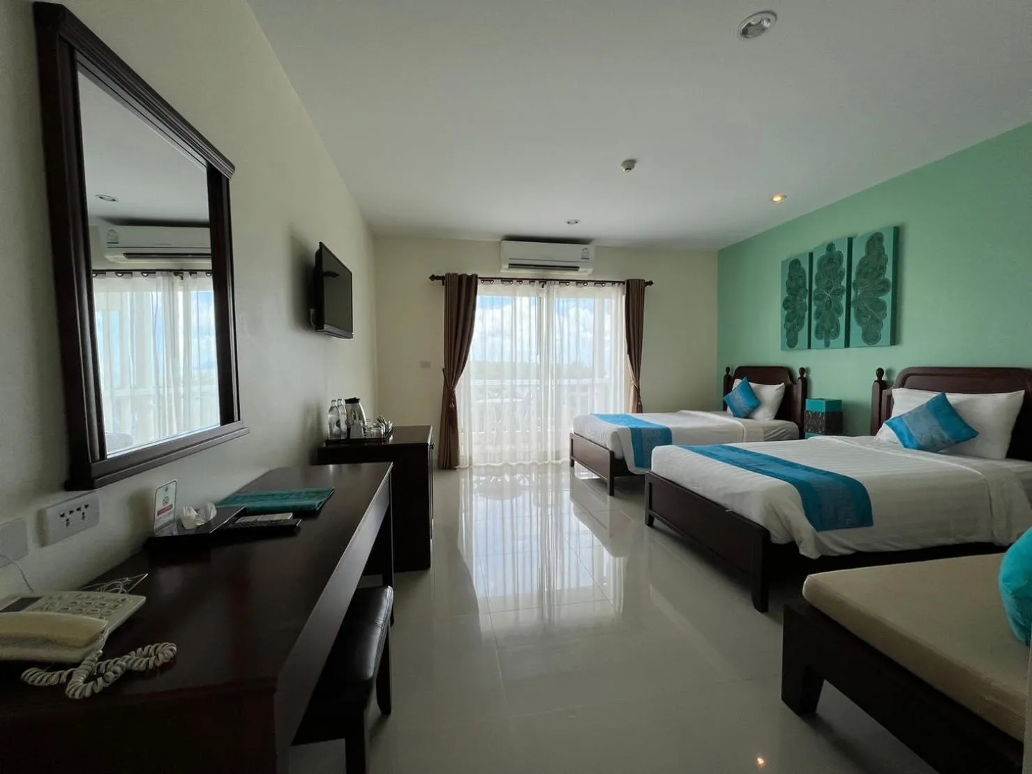 Bed in Krabi Front Bay Resort