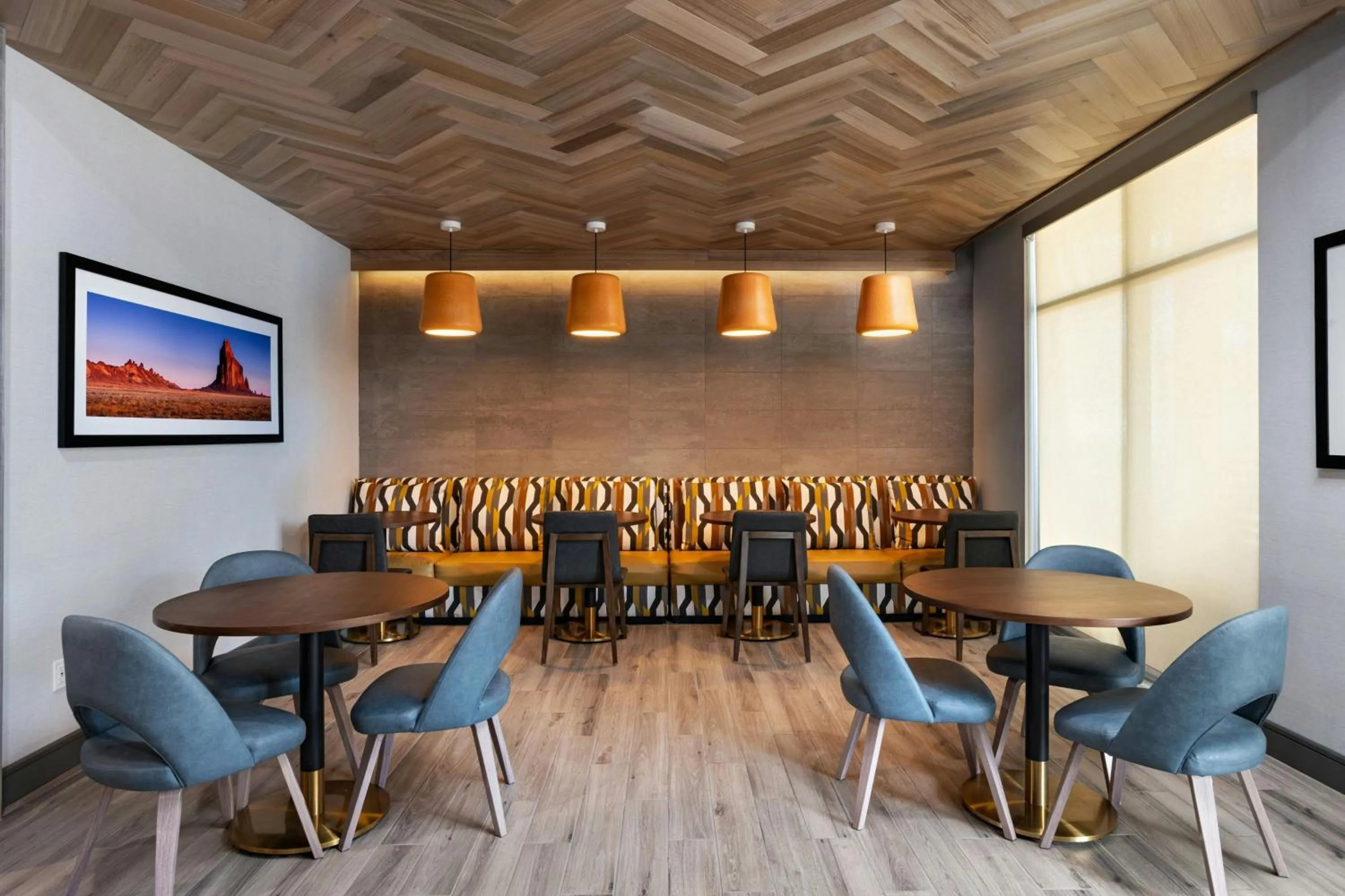 Breakfast in Fairfield by Marriott Inn & Suites Albuquerque Uptown