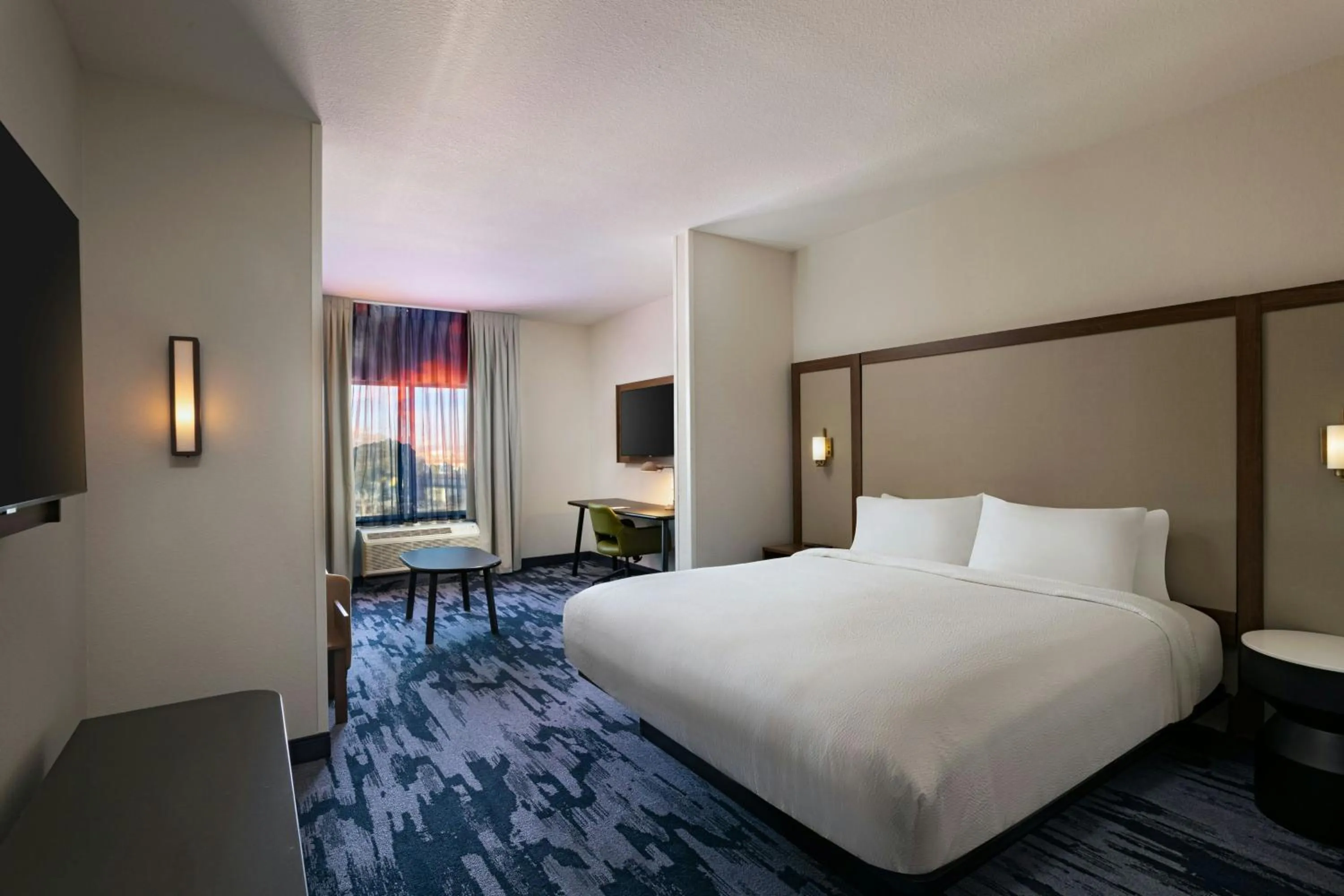 Photo of the whole room, Bed in Fairfield by Marriott Inn & Suites Albuquerque Uptown