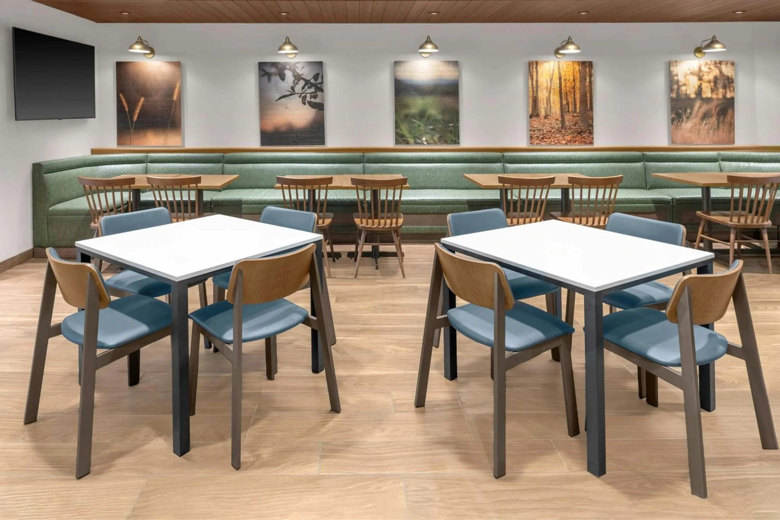 Breakfast in Fairfield by Marriott Inn & Suites Norwalk