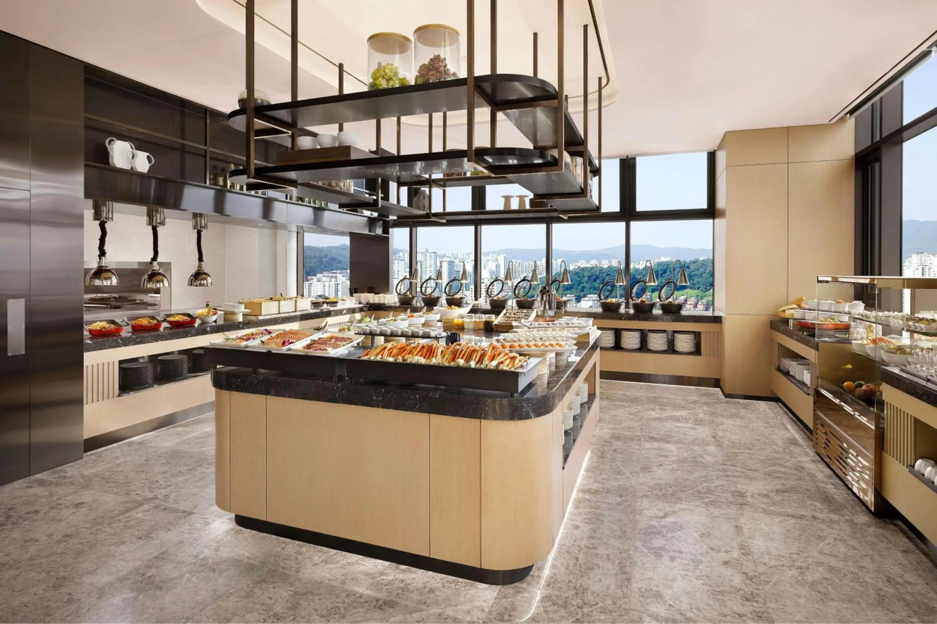 Kitchen or kitchenette in AC Hotel by Marriott Seoul Geumjeong