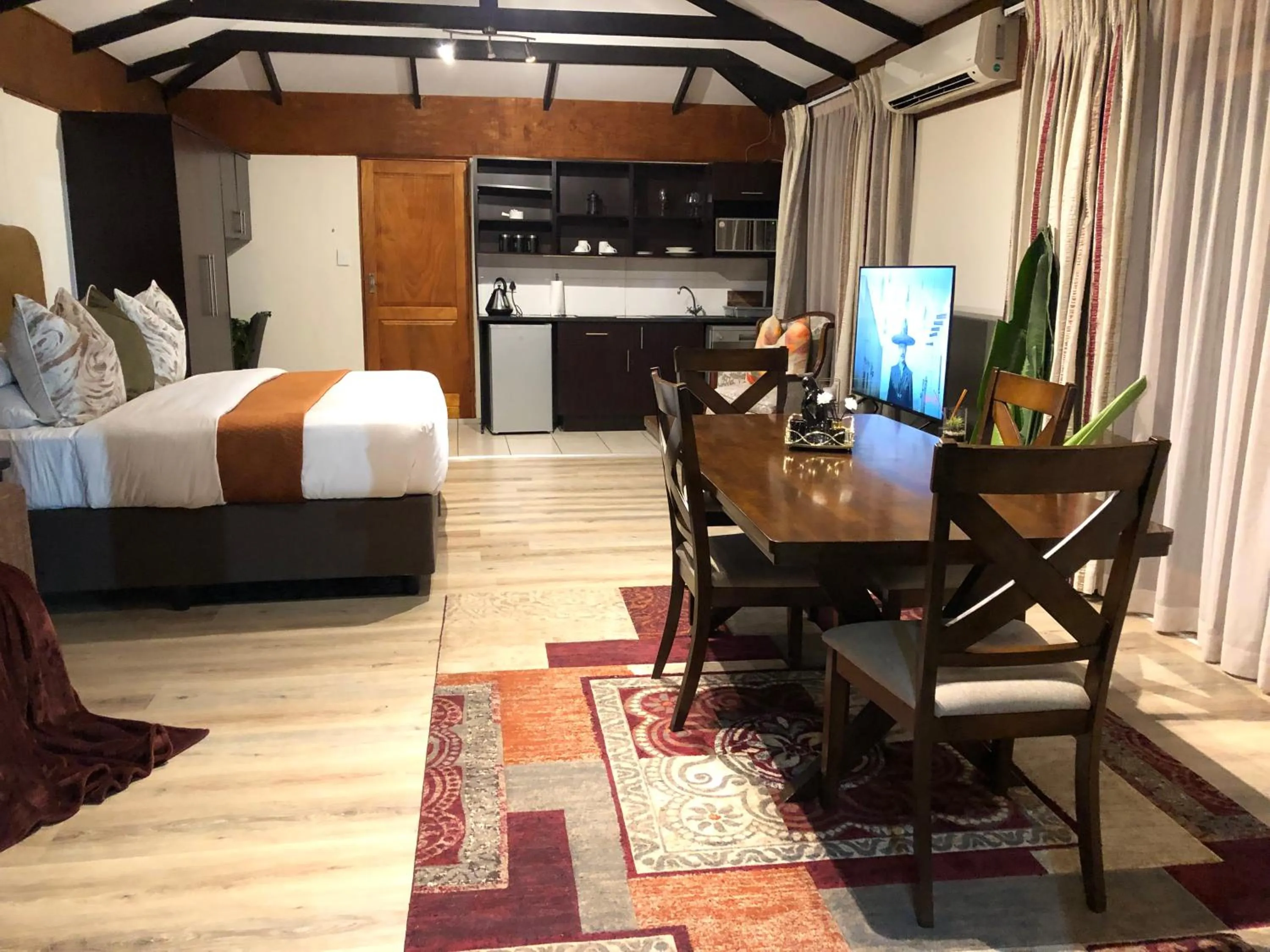 Sand River Guest House