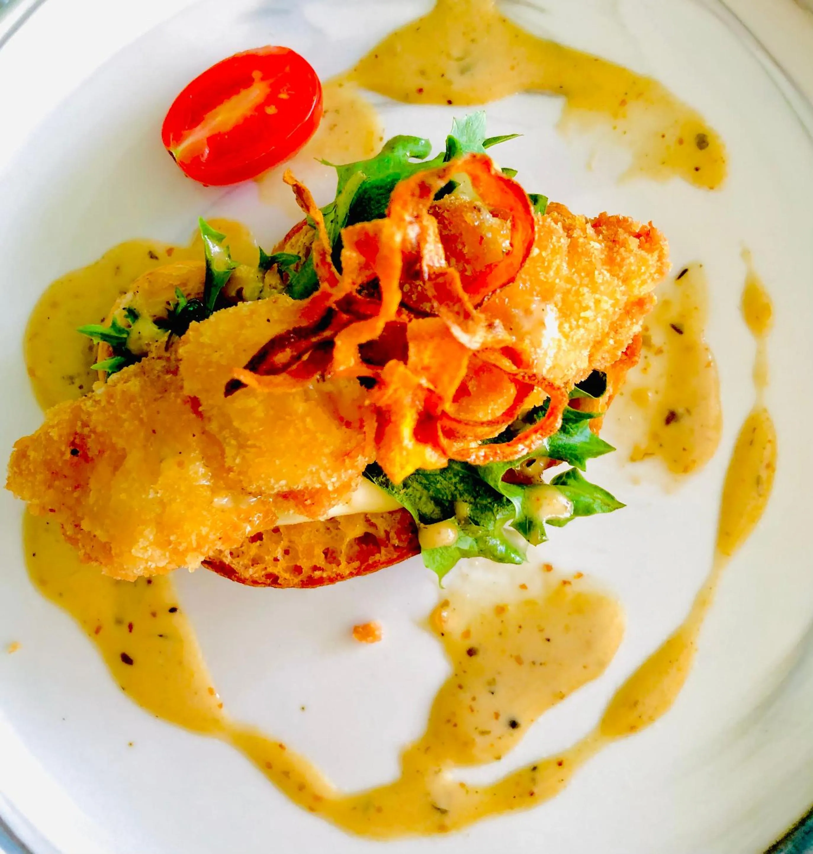 Restaurant/places to eat in Sand River Guest House