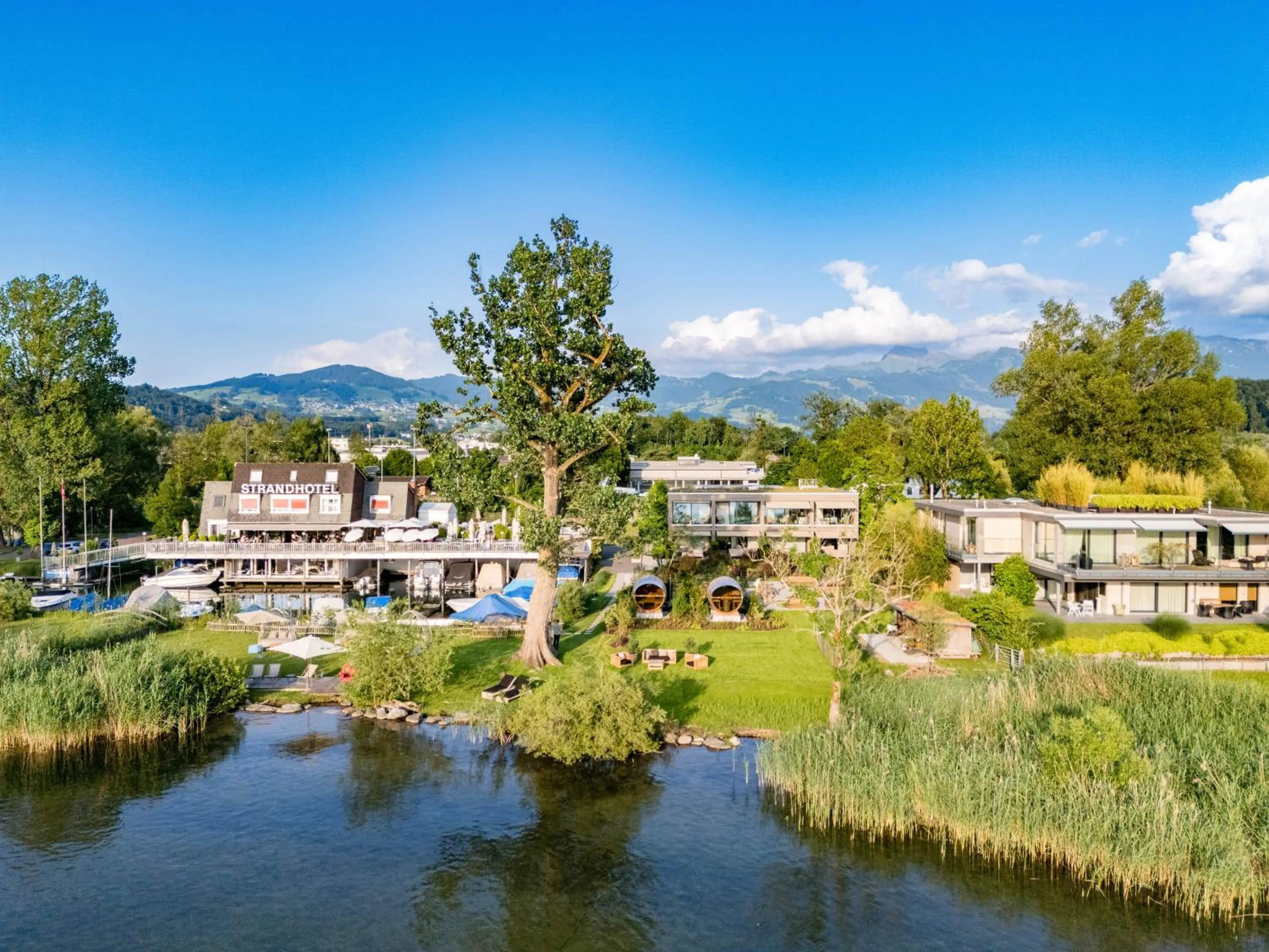 Property building in Strandhotel Schmerikon