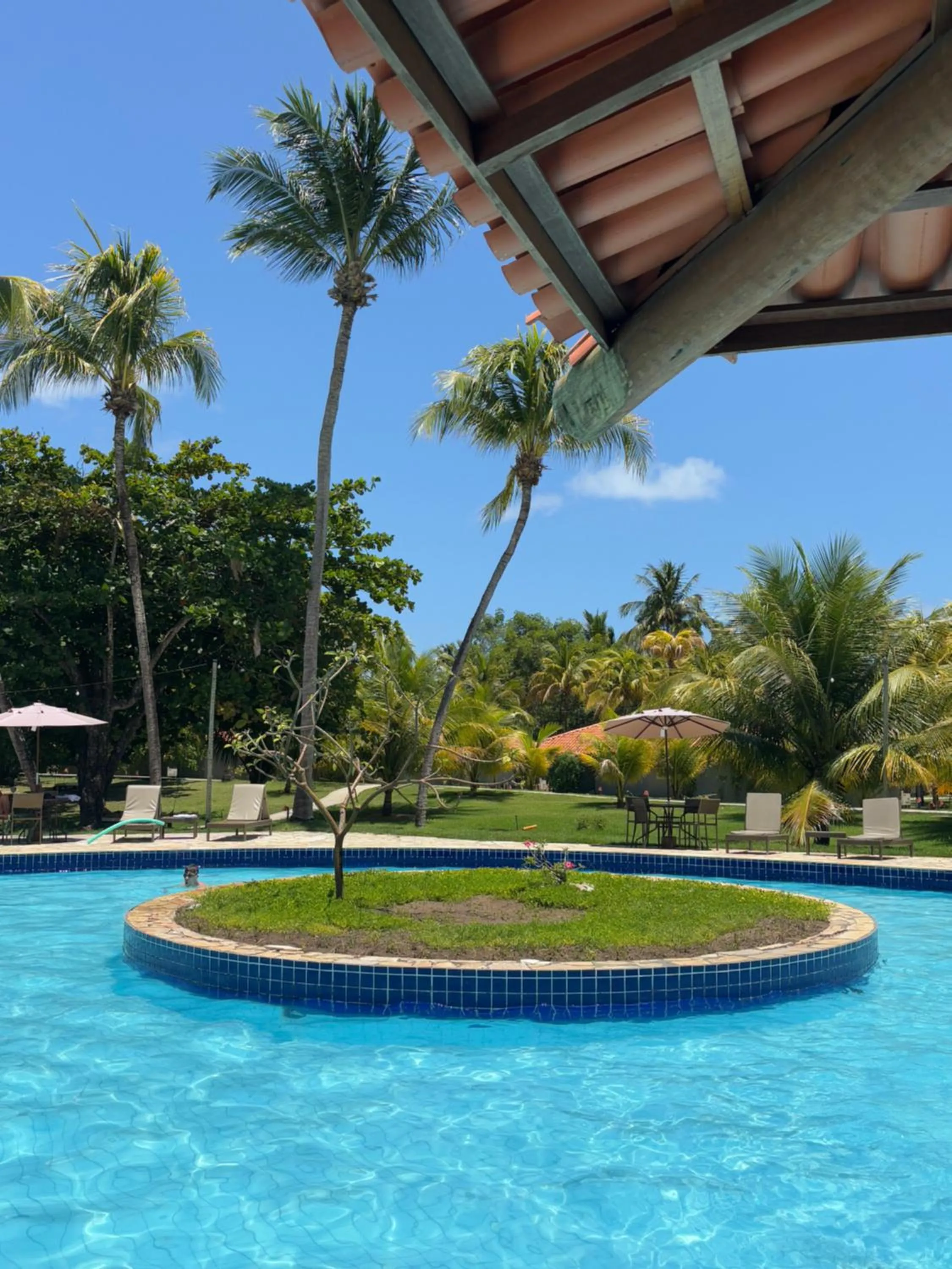 Swimming pool in Angá Beach Hotel