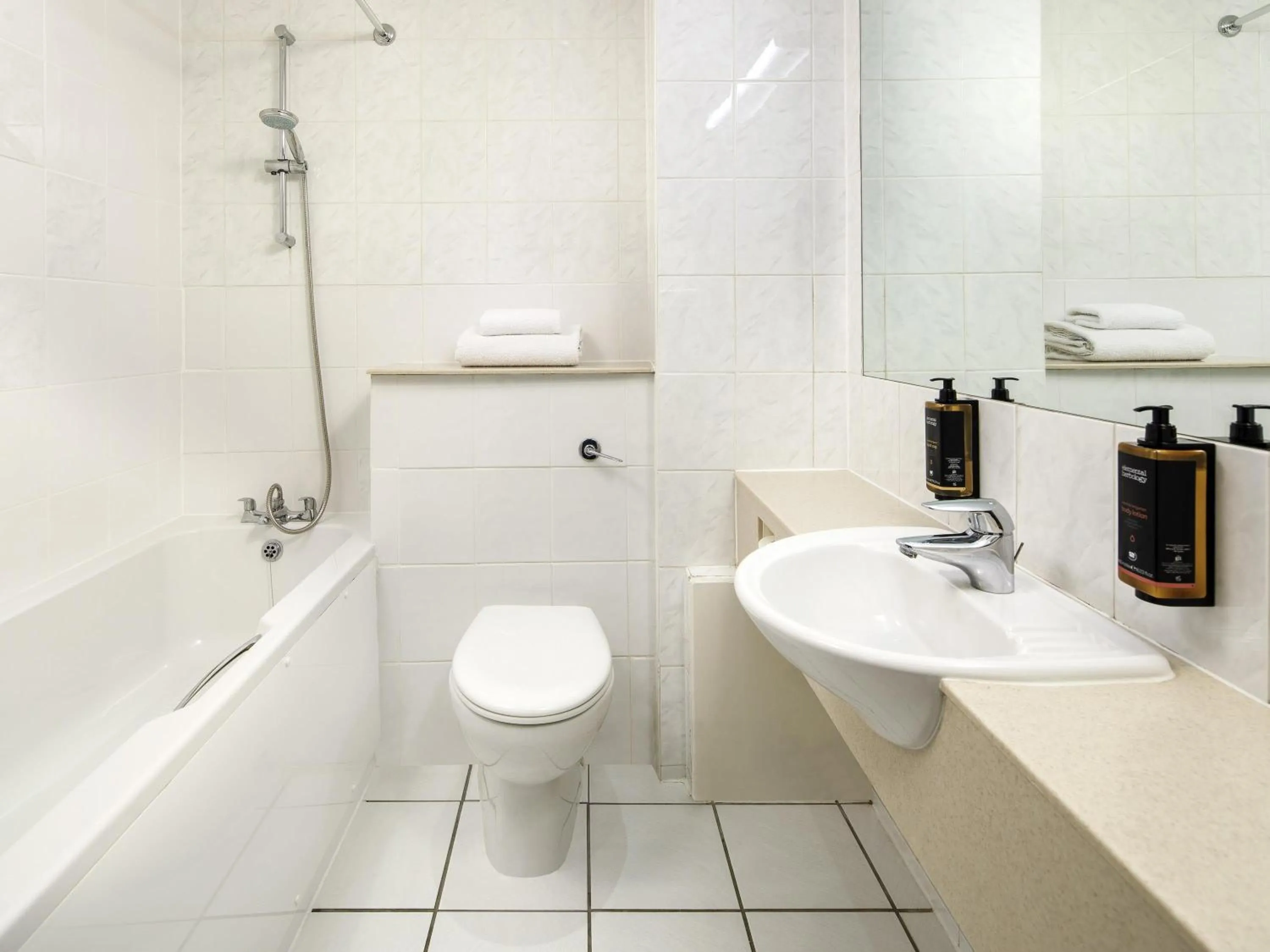 Bedroom in The Harlow Hotel By AccorHotels