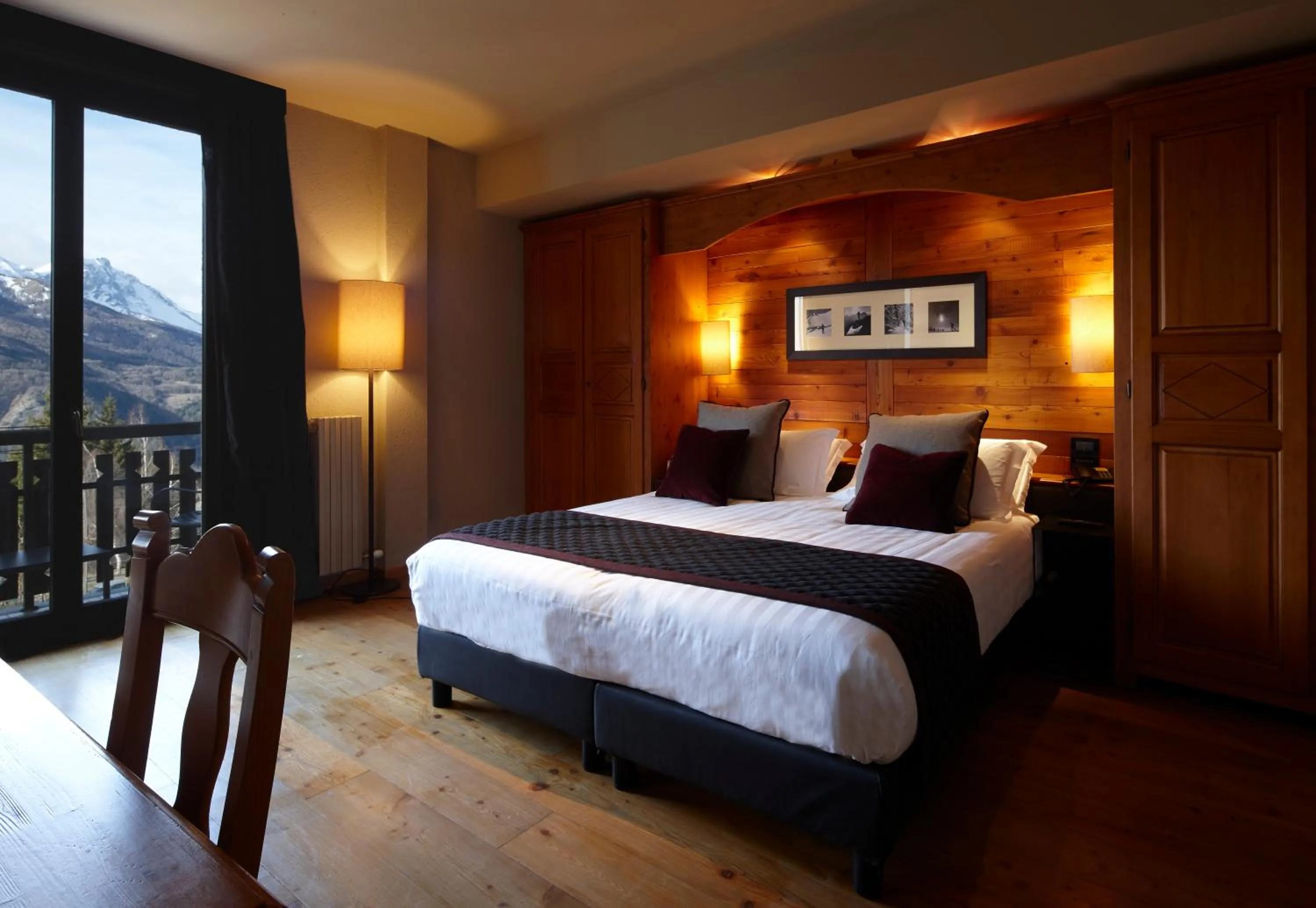 Balcony/Terrace, Bed in Chaberton Lodge & Spa