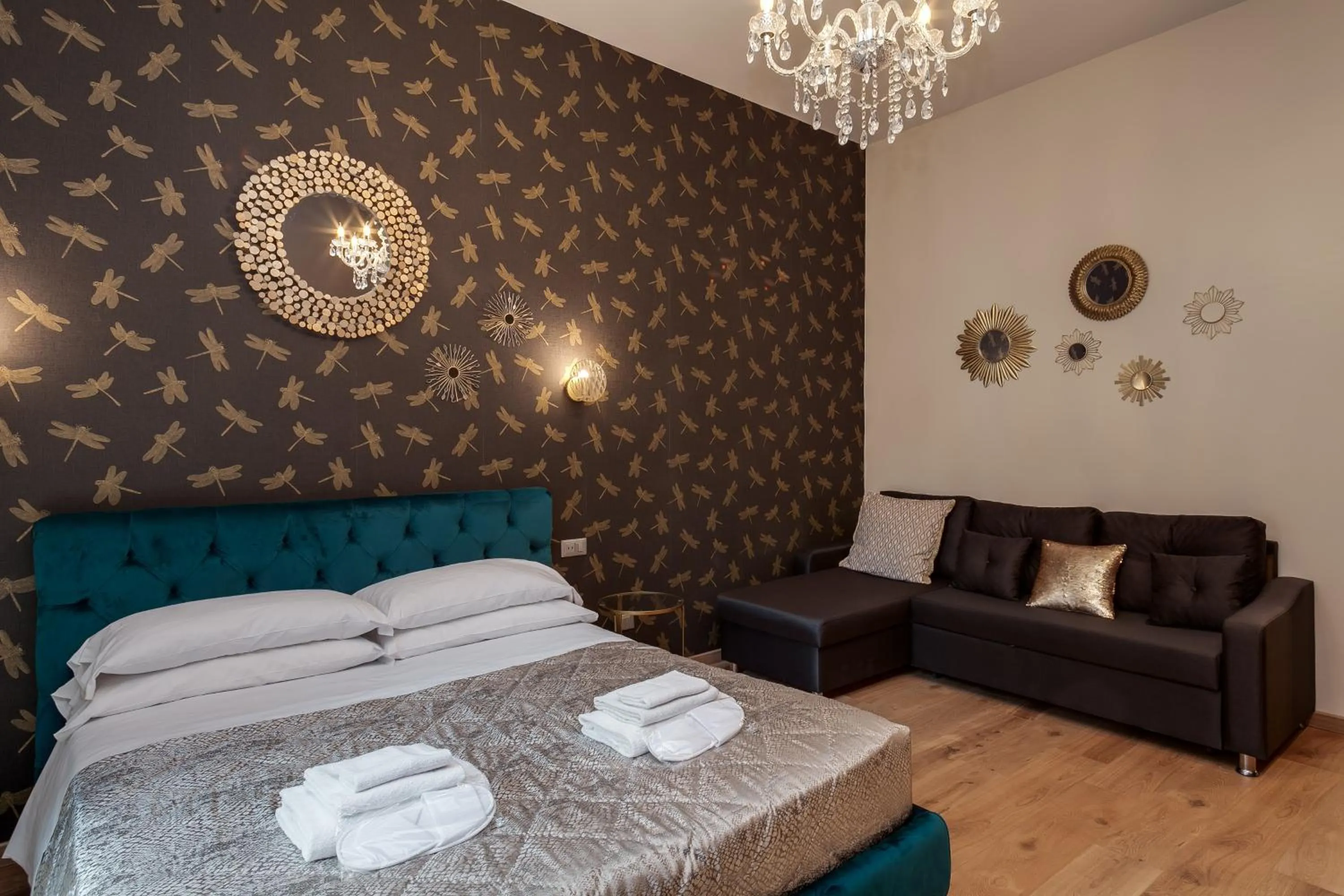 Bed in Flat 285 La Suite