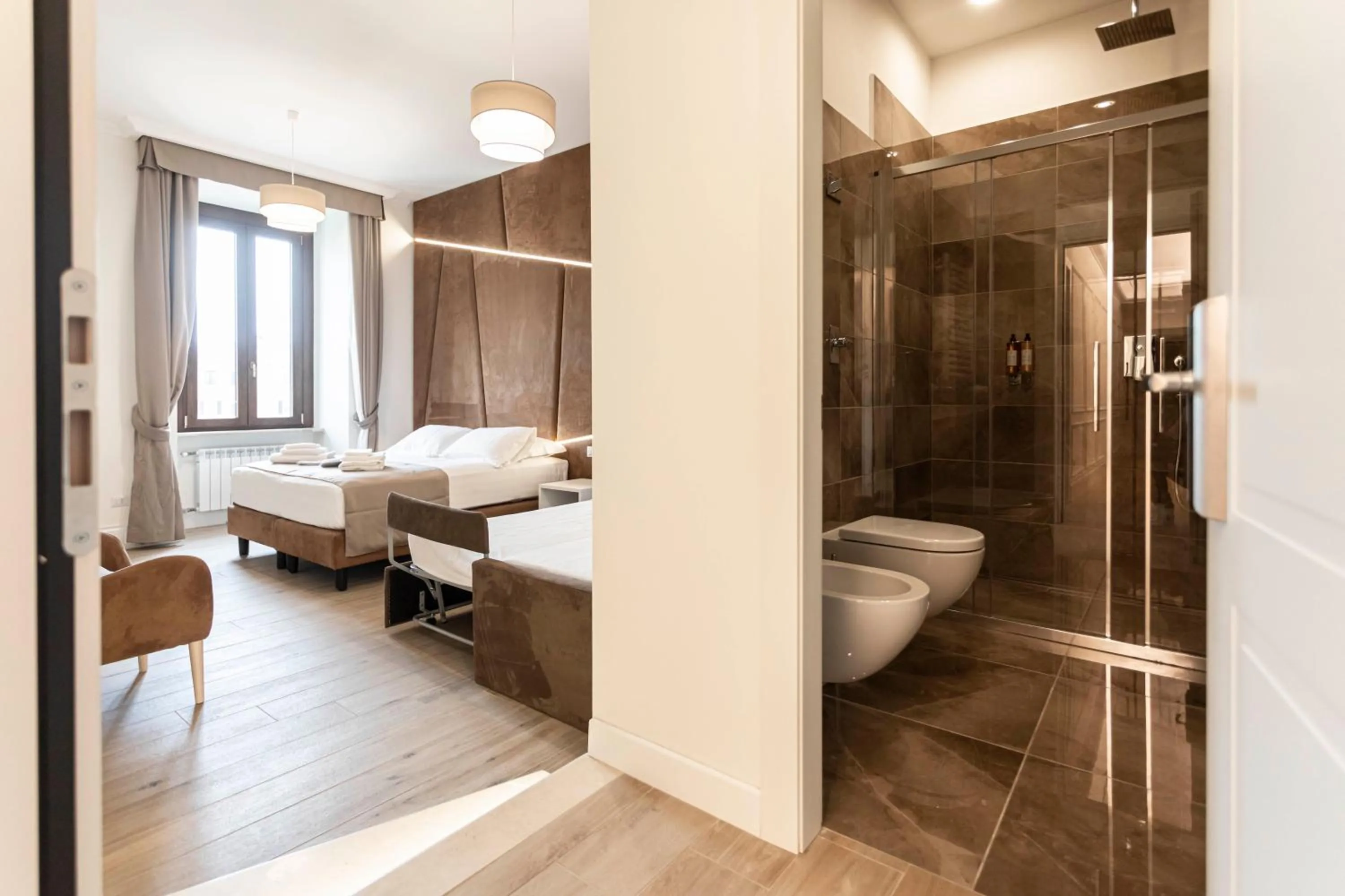 Bed in Flat 285 La Suite