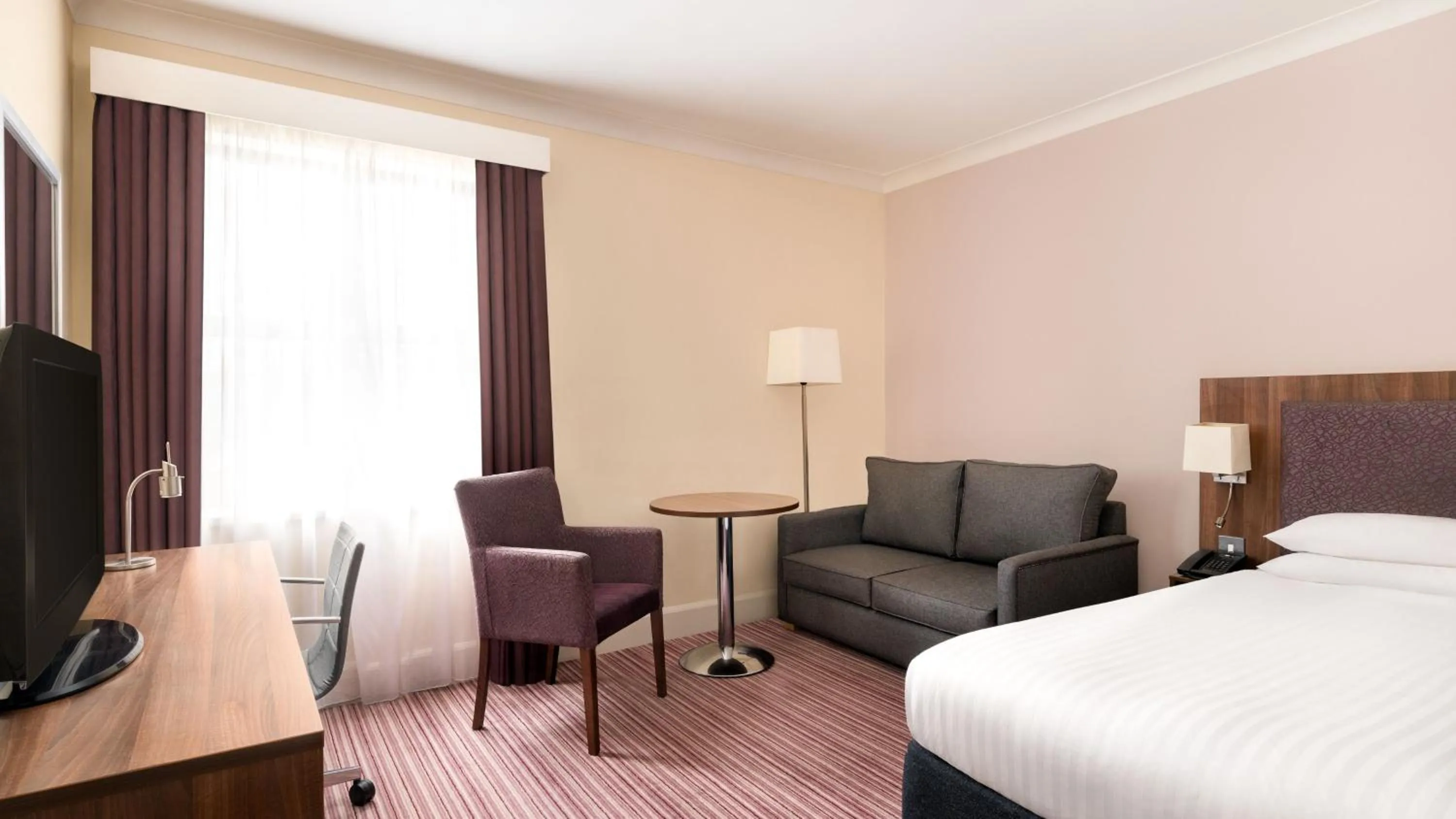 Bed in Holiday Inn Rotherham-Sheffield M1,Jct.33 by IHG