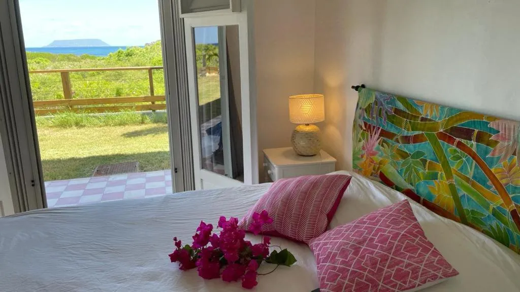 Bedroom, Bed in Villa Tarare