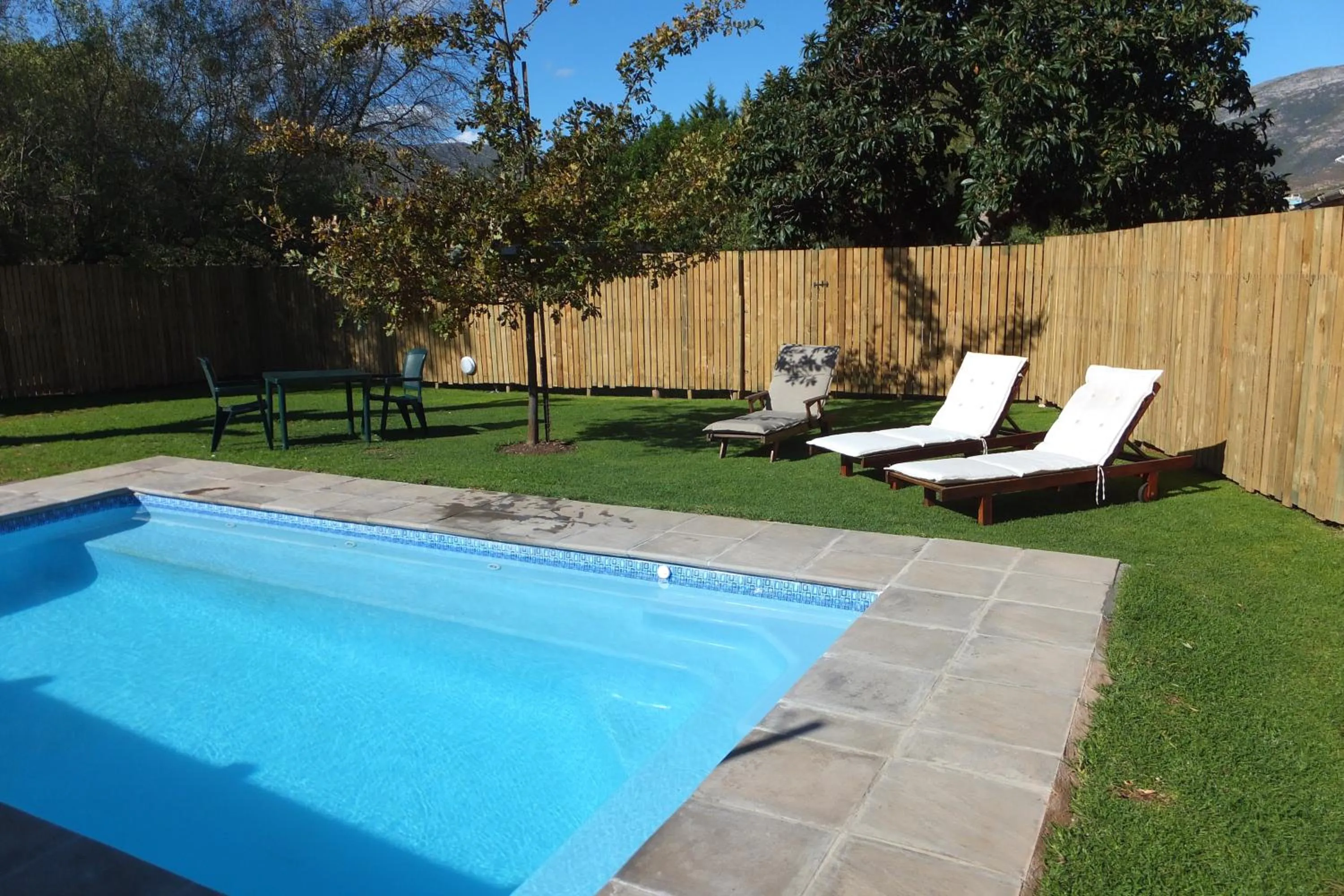 Swimming pool in Sandy's Place