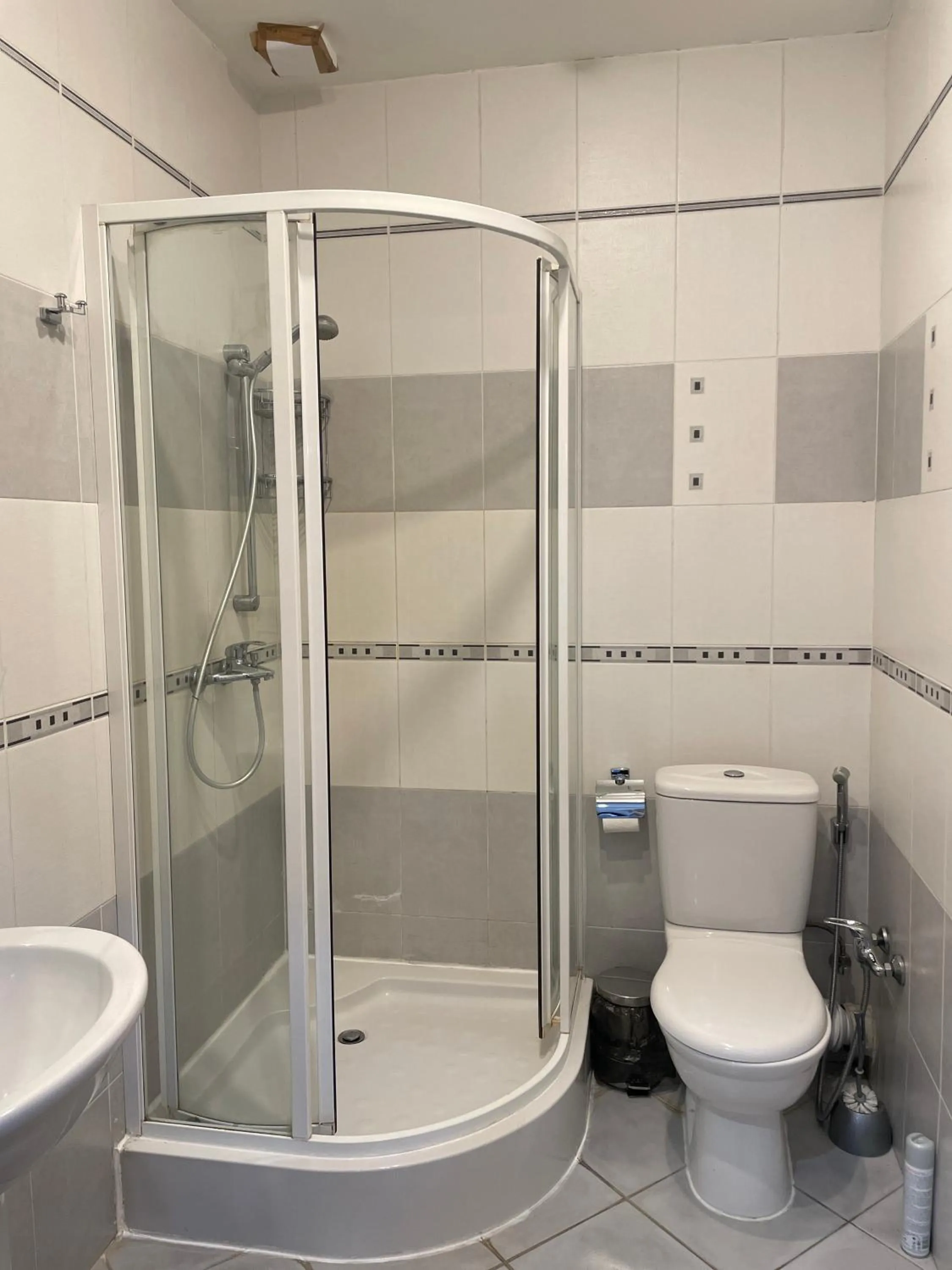 Bathroom in Apart Hotel 5