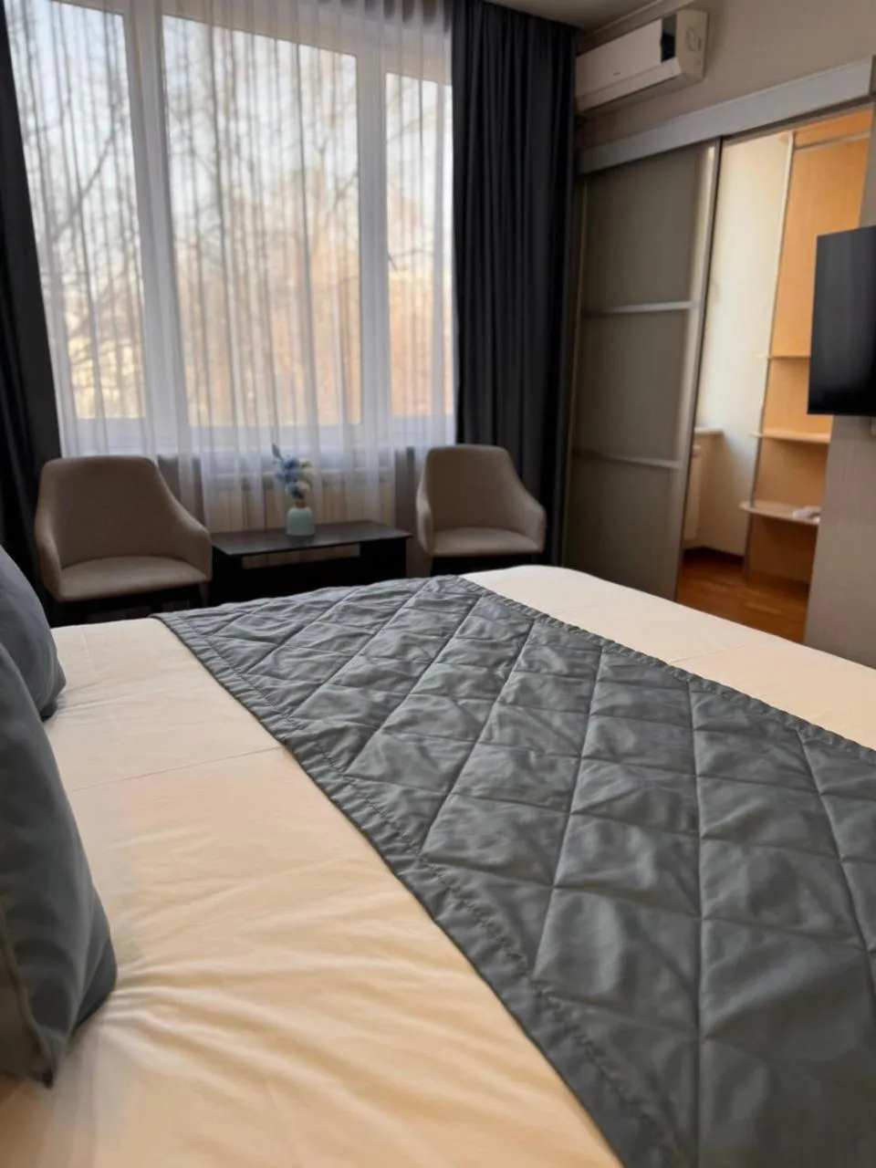 Photo of the whole room, Bed in Apart Hotel 5