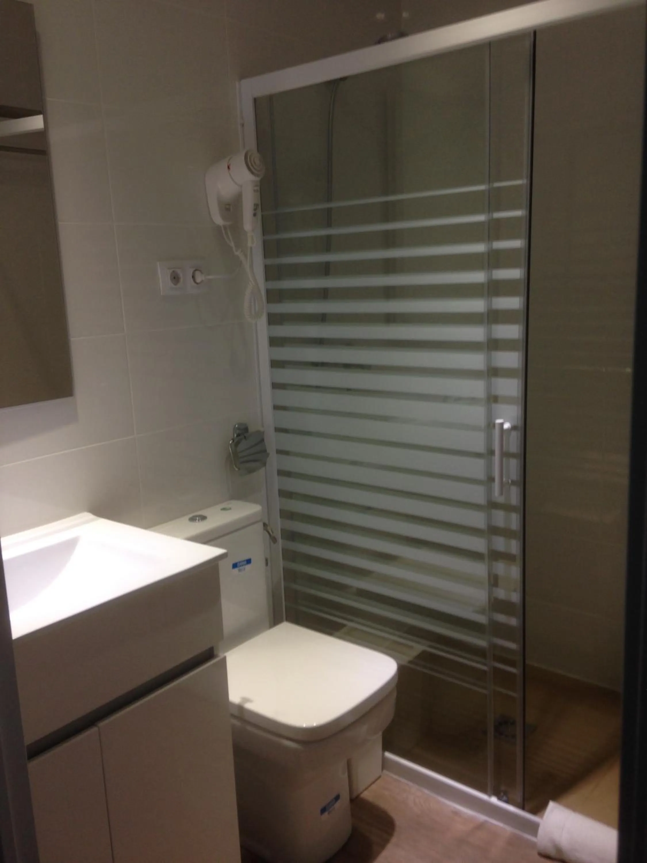 Bathroom in Hostalin Barcelona Passeig de Gracia